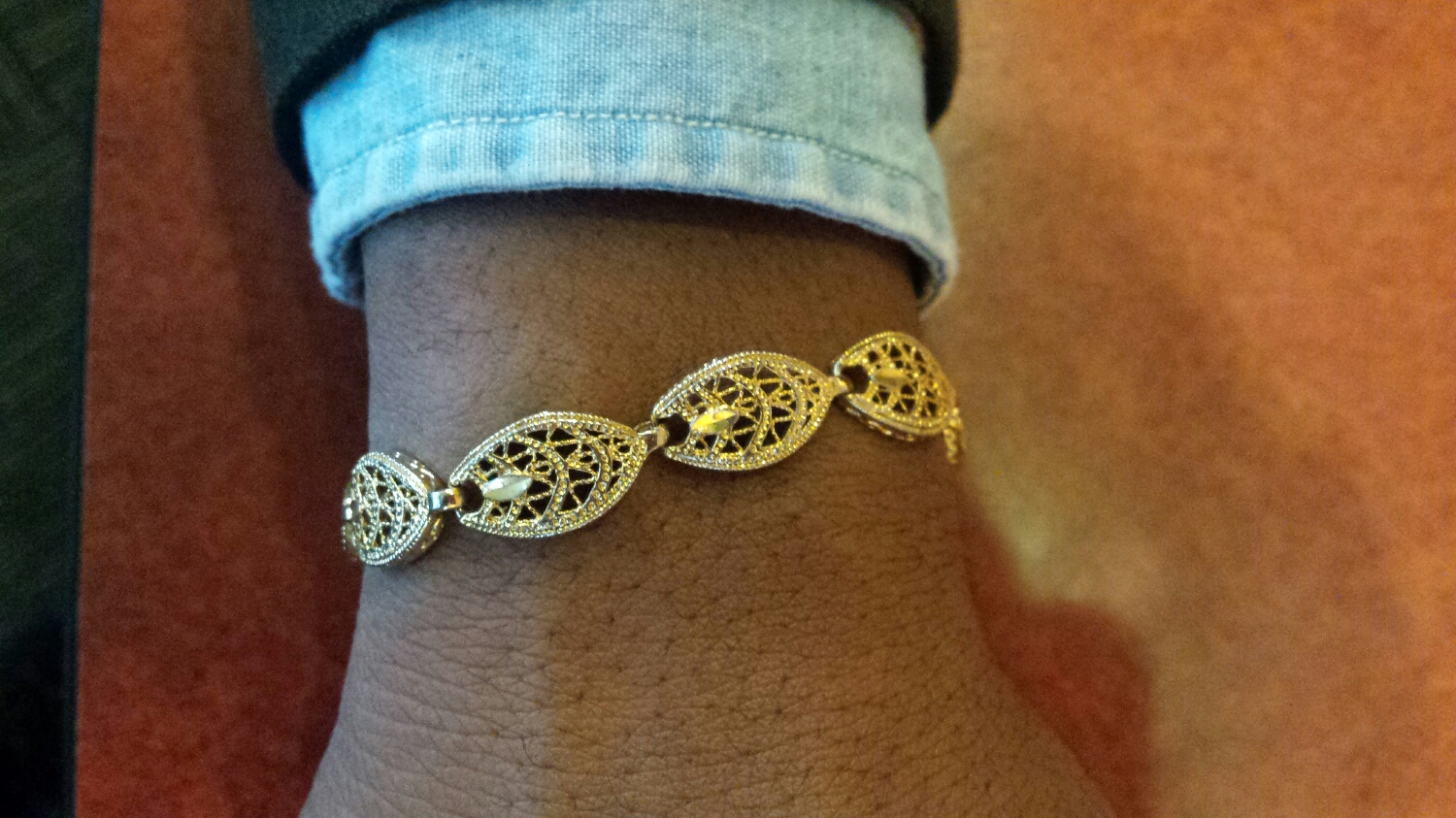 Isn't the detail on this bracelet beautiful?!