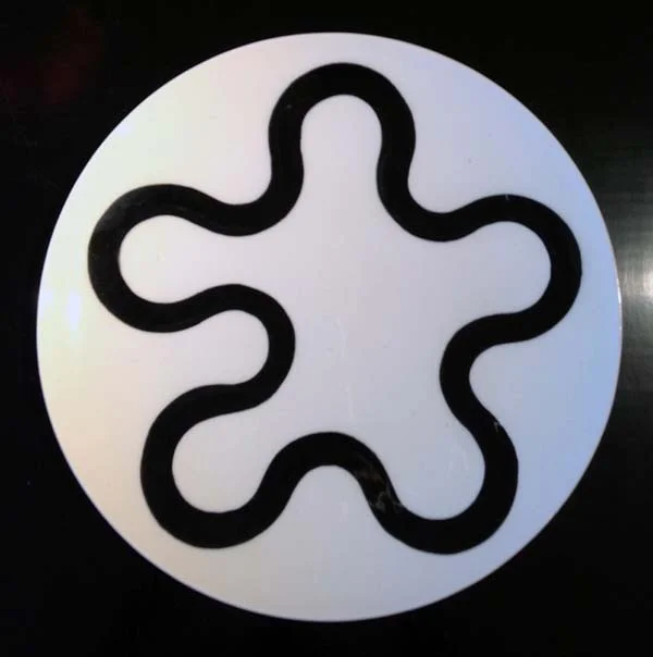 Annette Morriss, "6" 2013 ceramic 10 7/8" diameter