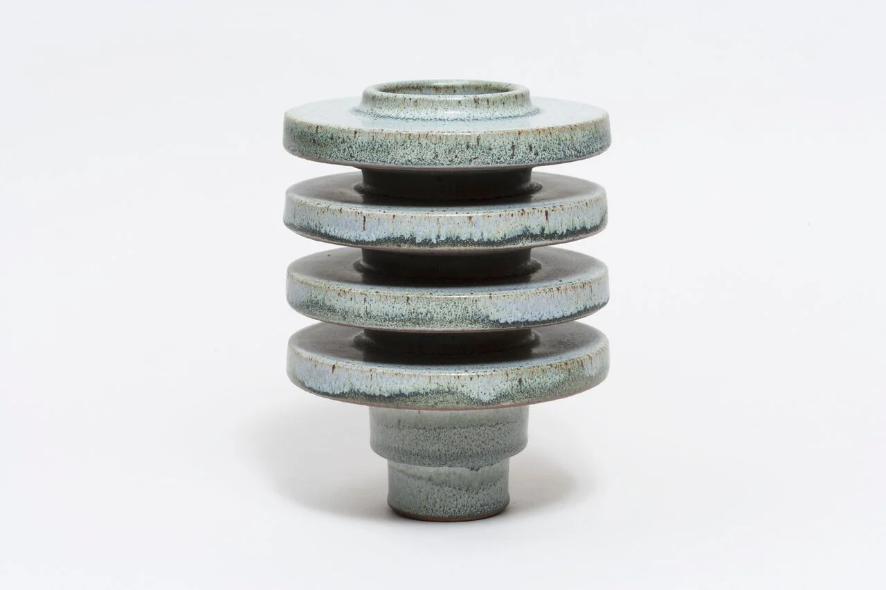 Level Vessel (Grey/Black)