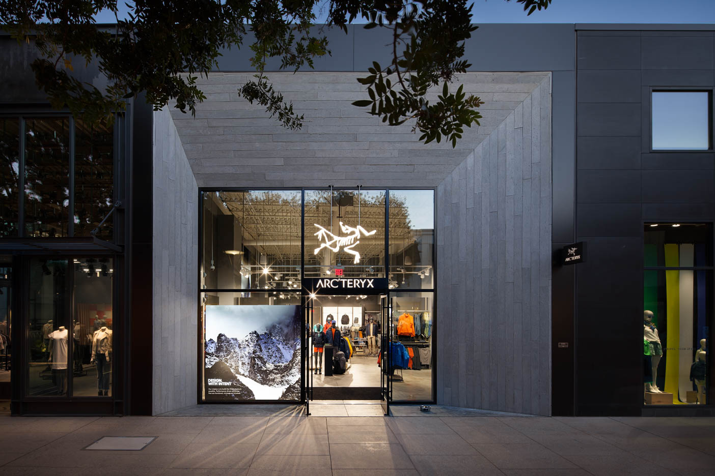 Arc'teryx_Stanford_1.jpg