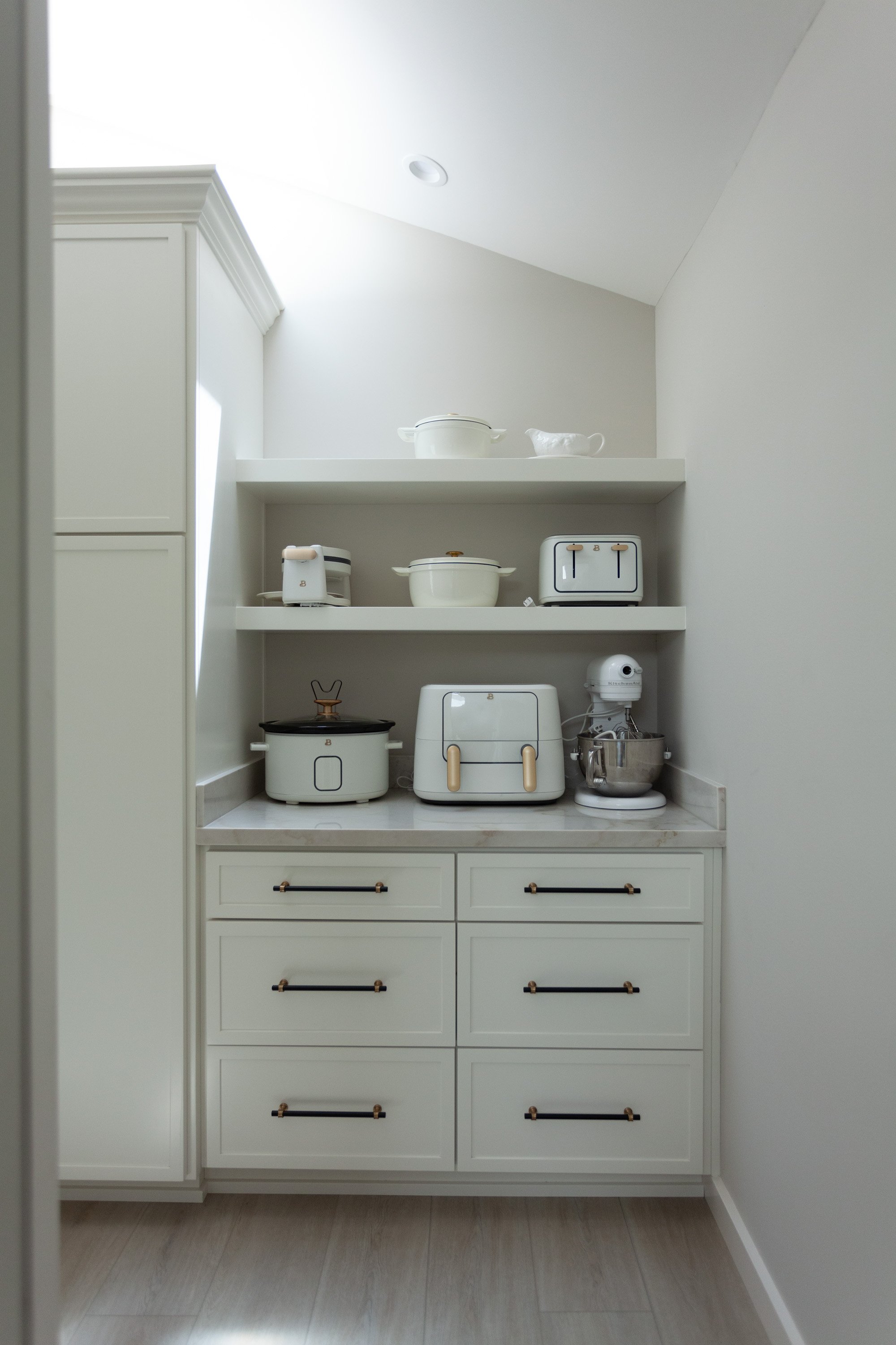 Kitchen Pantry-1.jpg