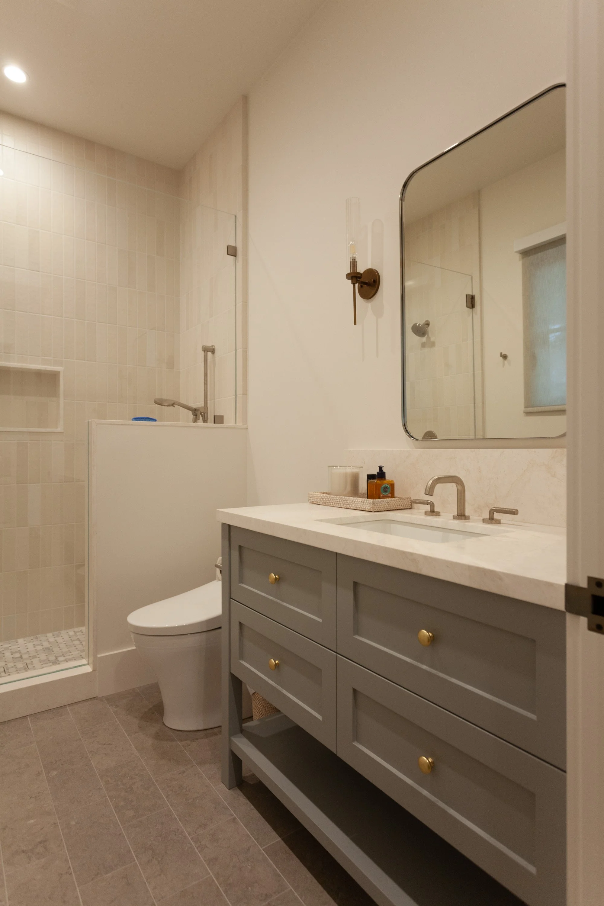 Guest Bath Two-2.jpg