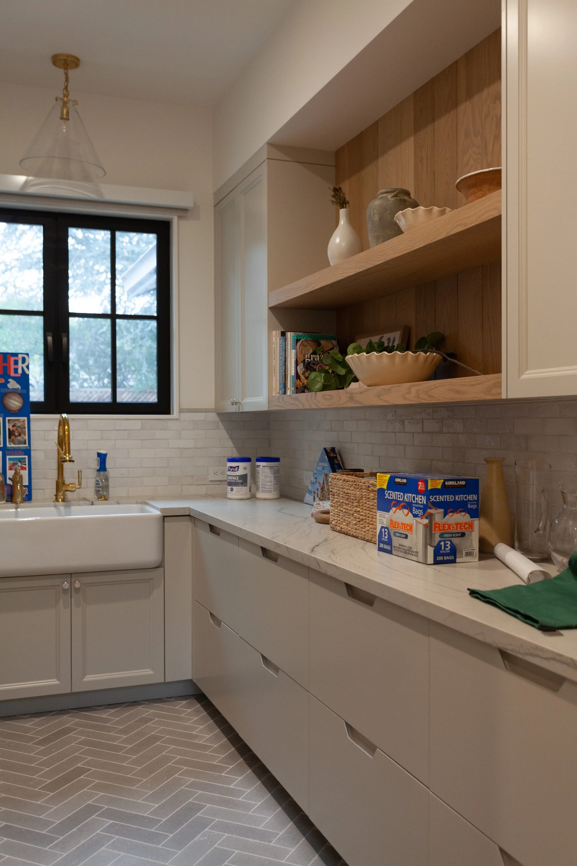 Kitchen Pantry-1_AAA.jpg