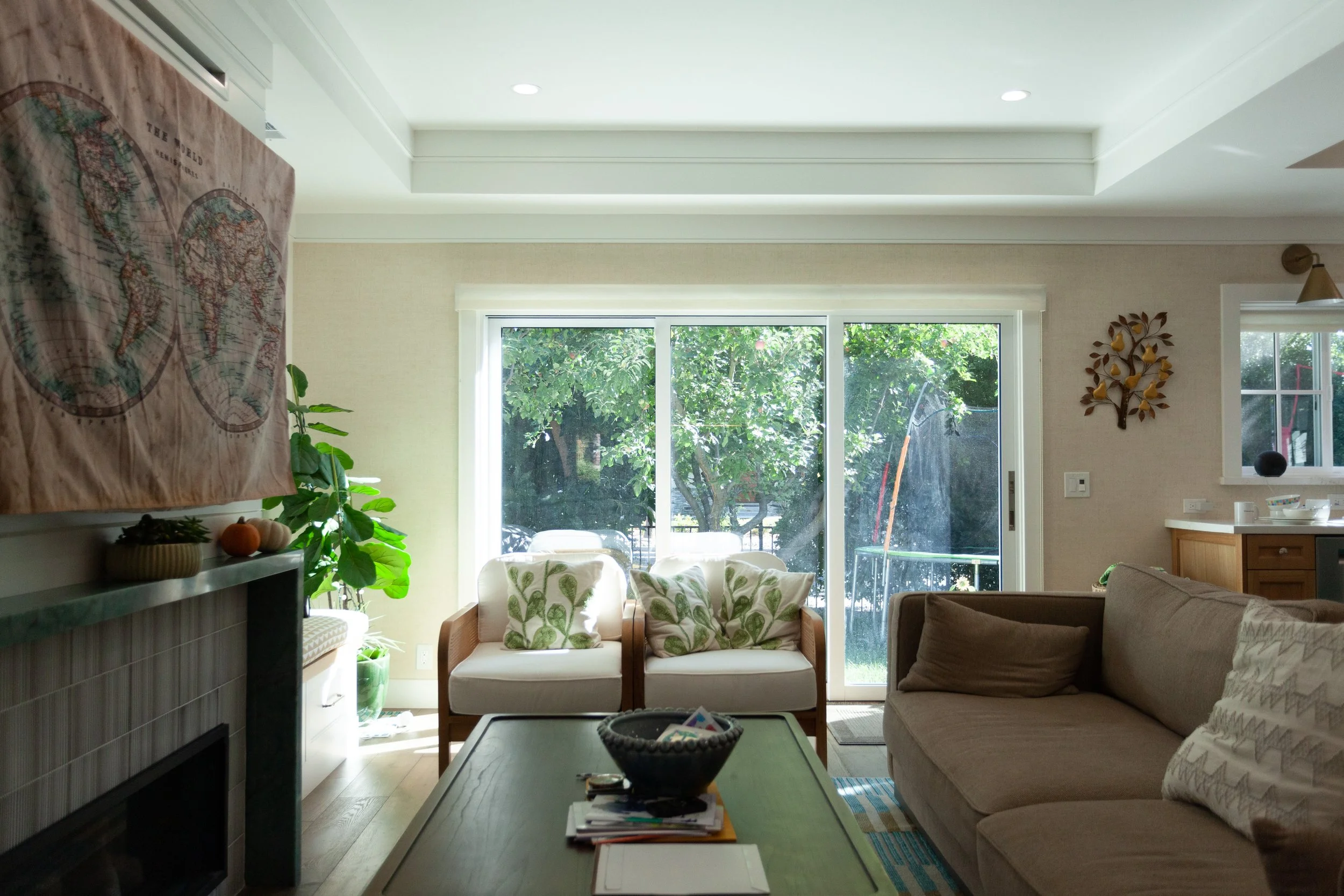 Living-6_Further away to show kitchen context.jpg