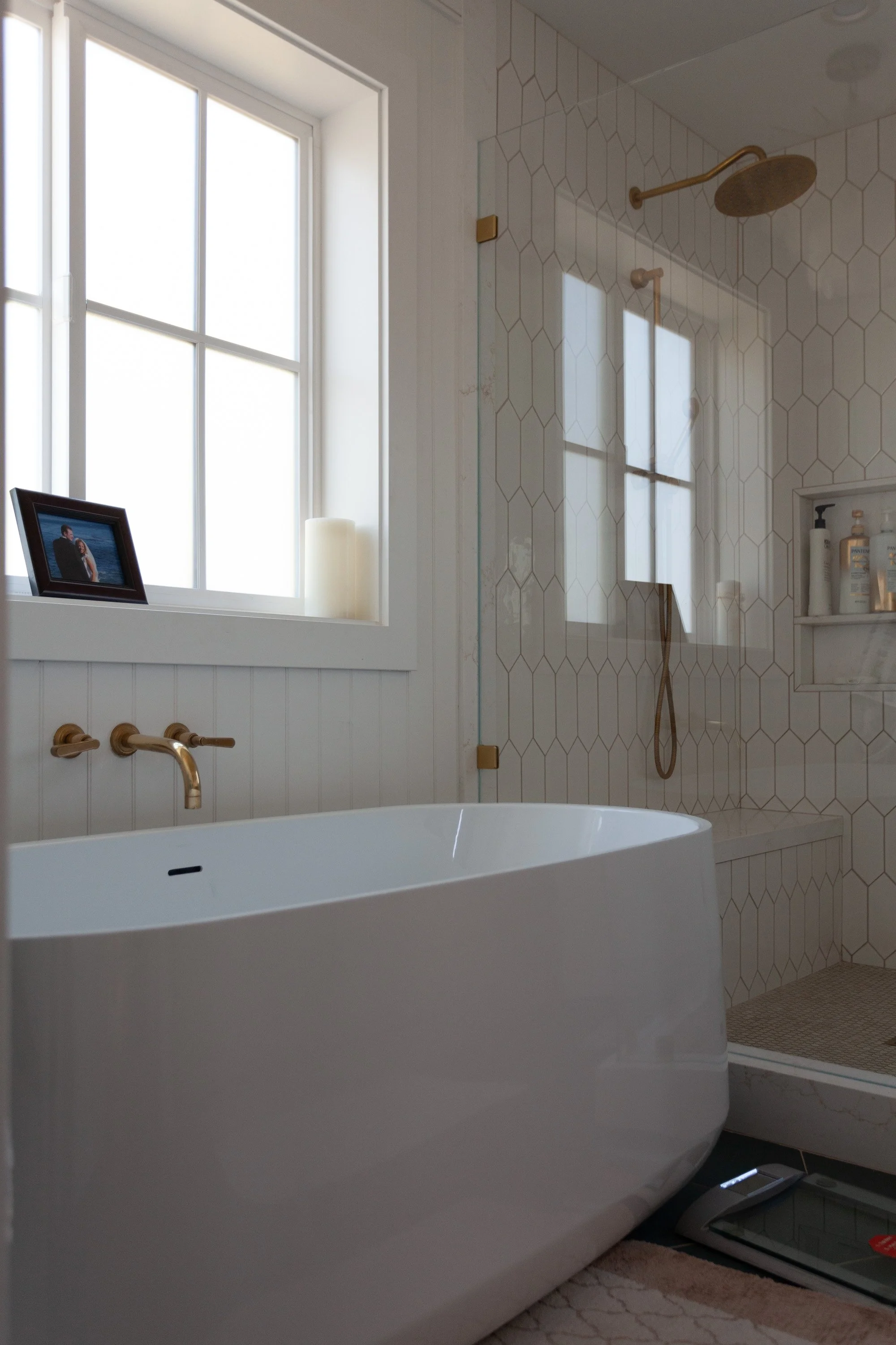 Primary Bathroom-18_AAA.jpg