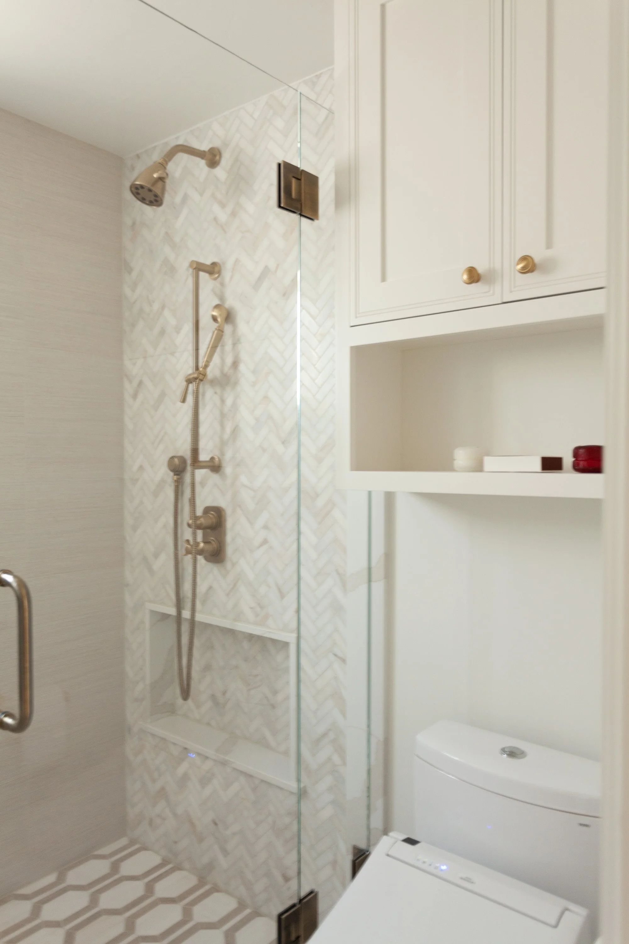 Downstairs Bath-5.jpg