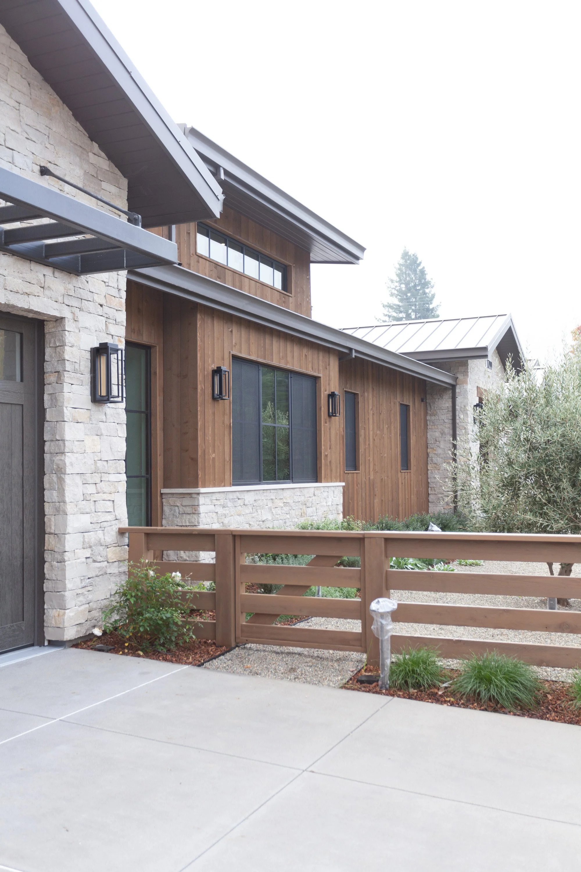 12 Exterior Front-2-2.jpg