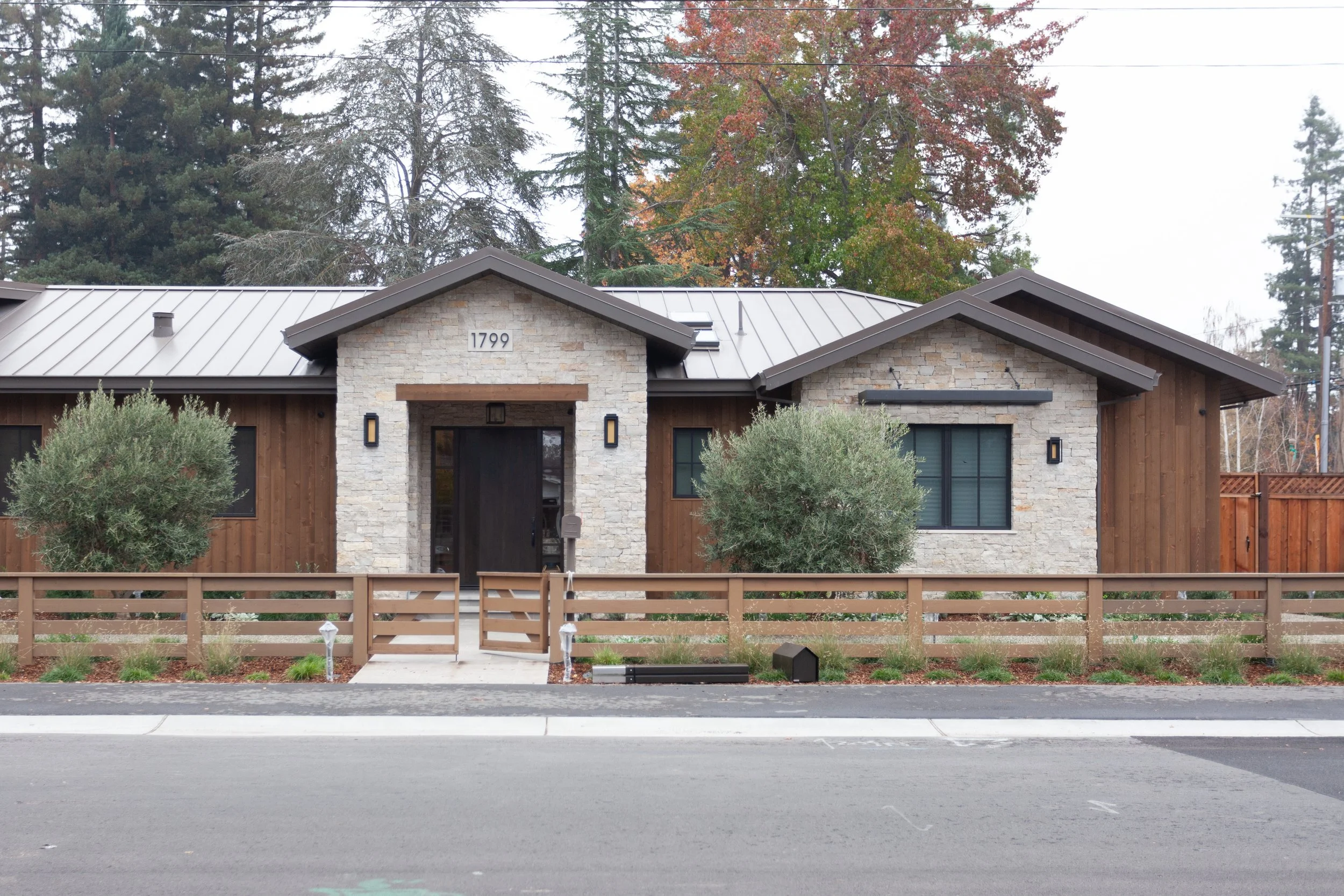 12 Exterior Front-4_AAA.jpg