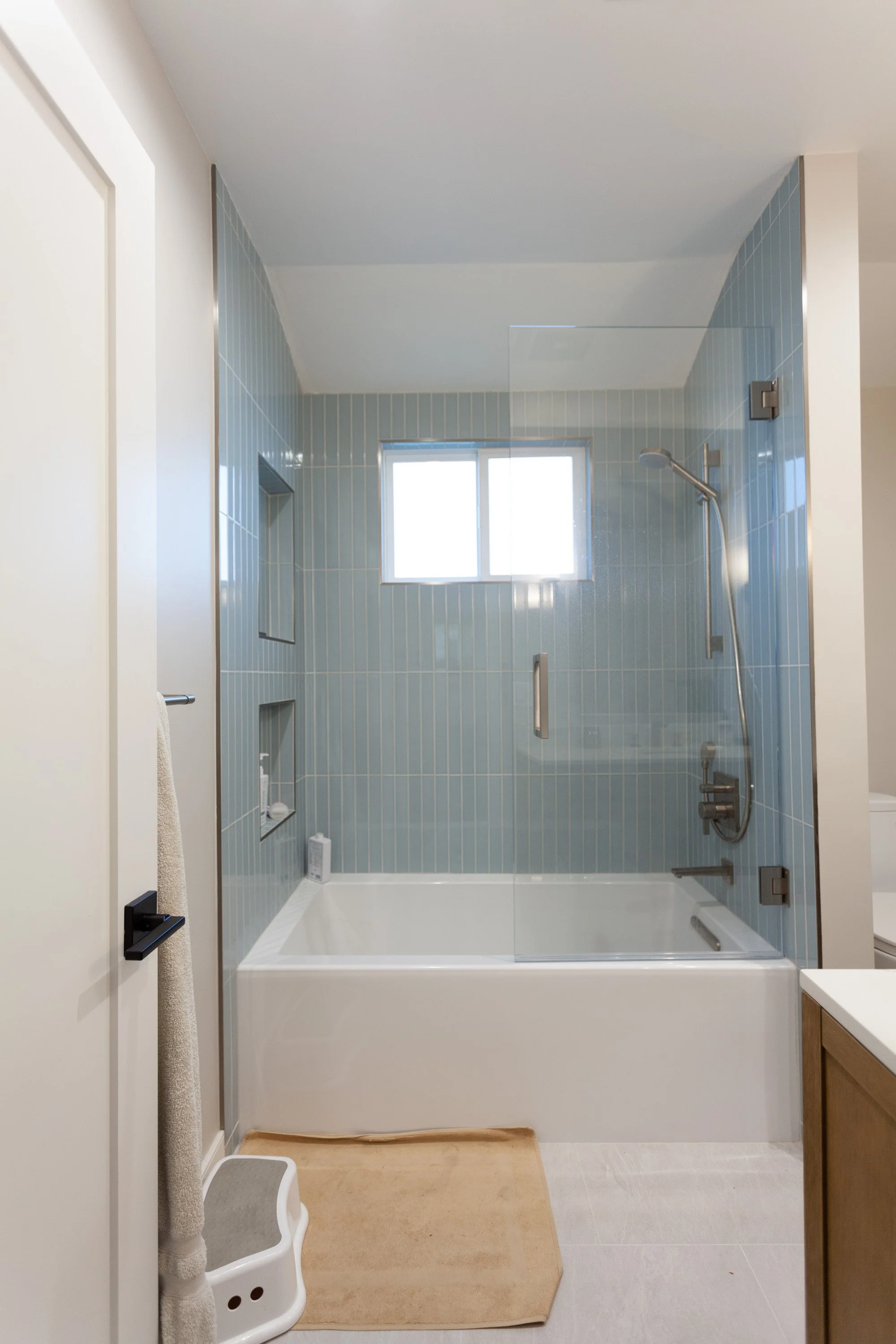 Guest Bath-4.jpg