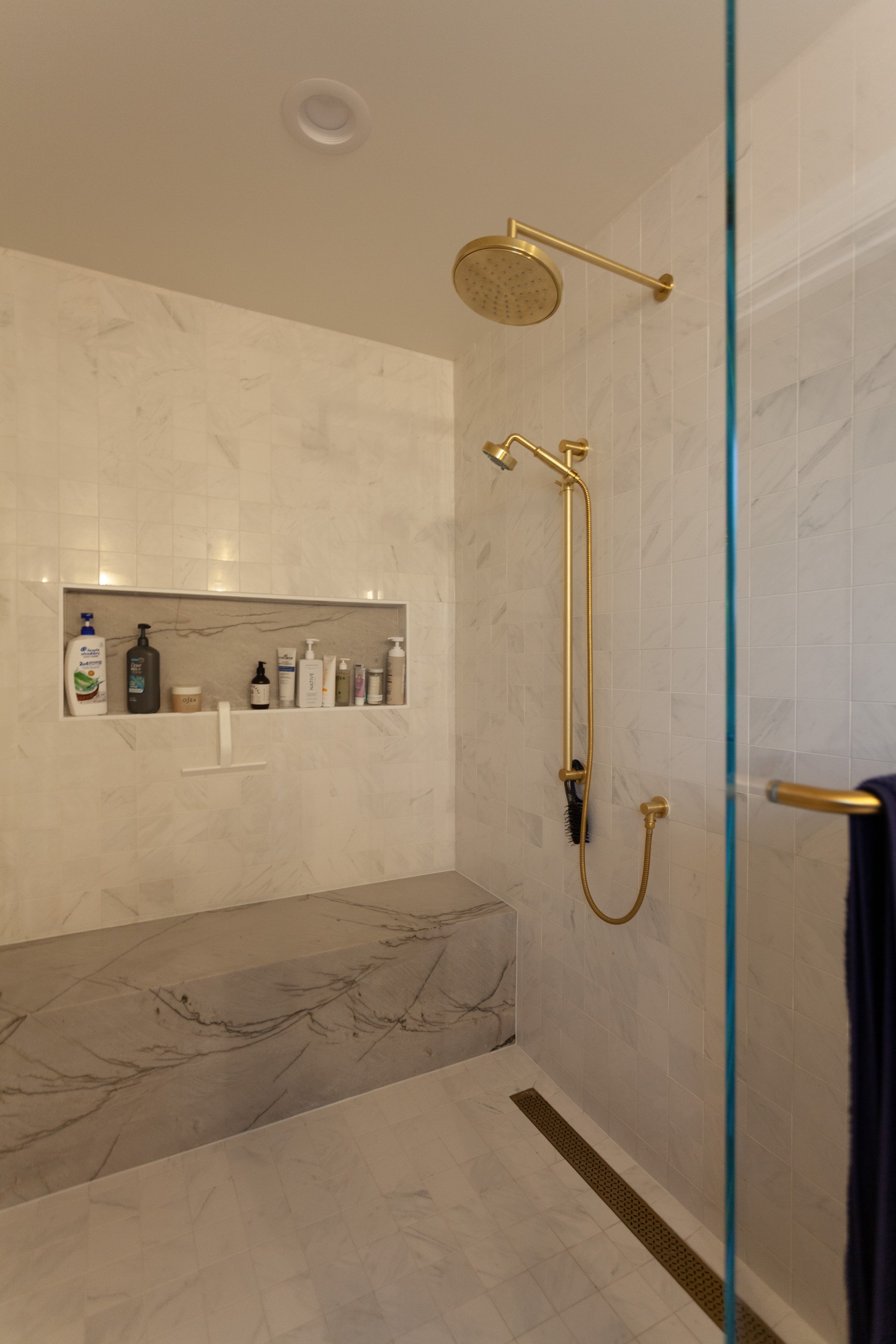 Bathroom Primary-3.jpg