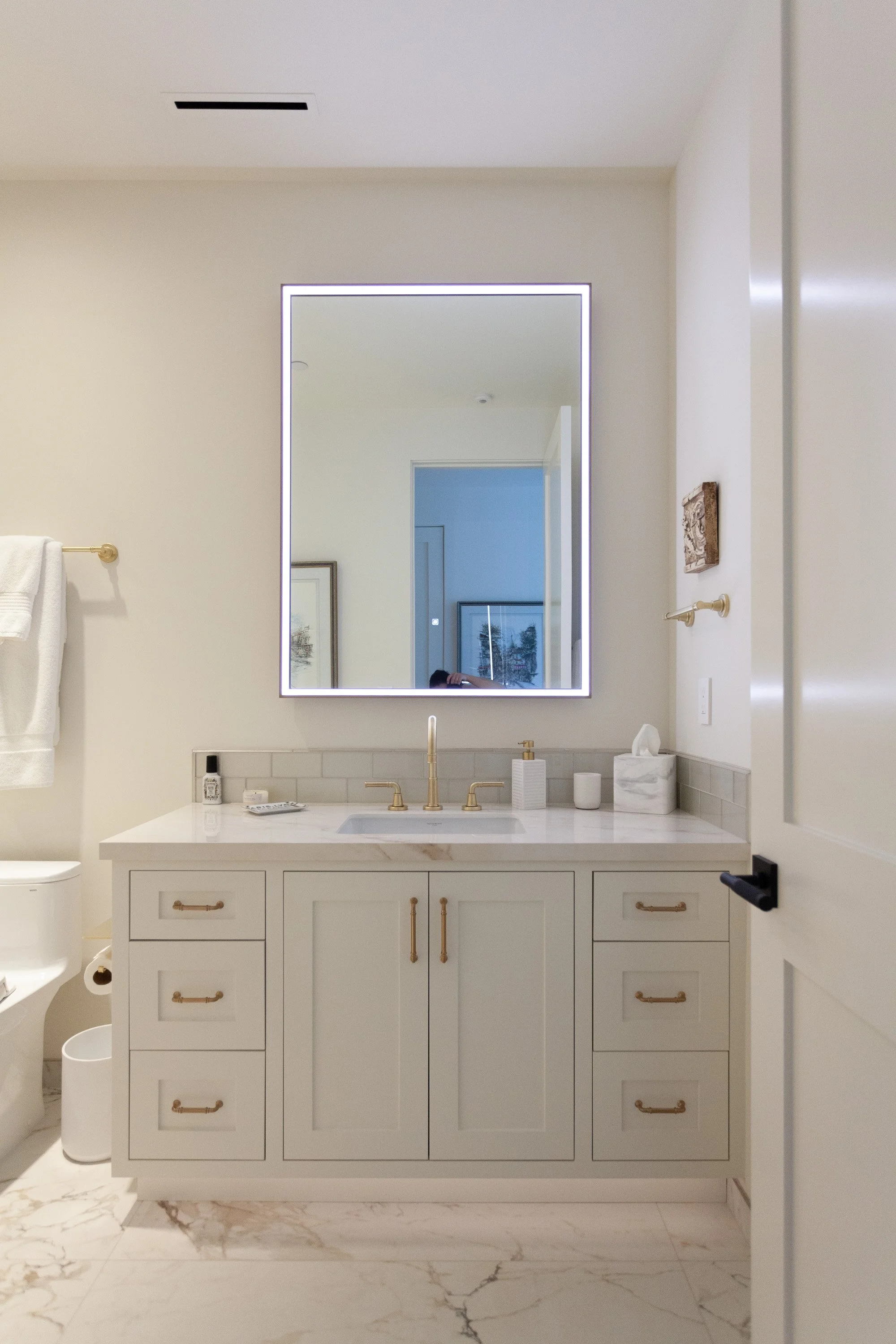 Guest Bath Two-1.jpg