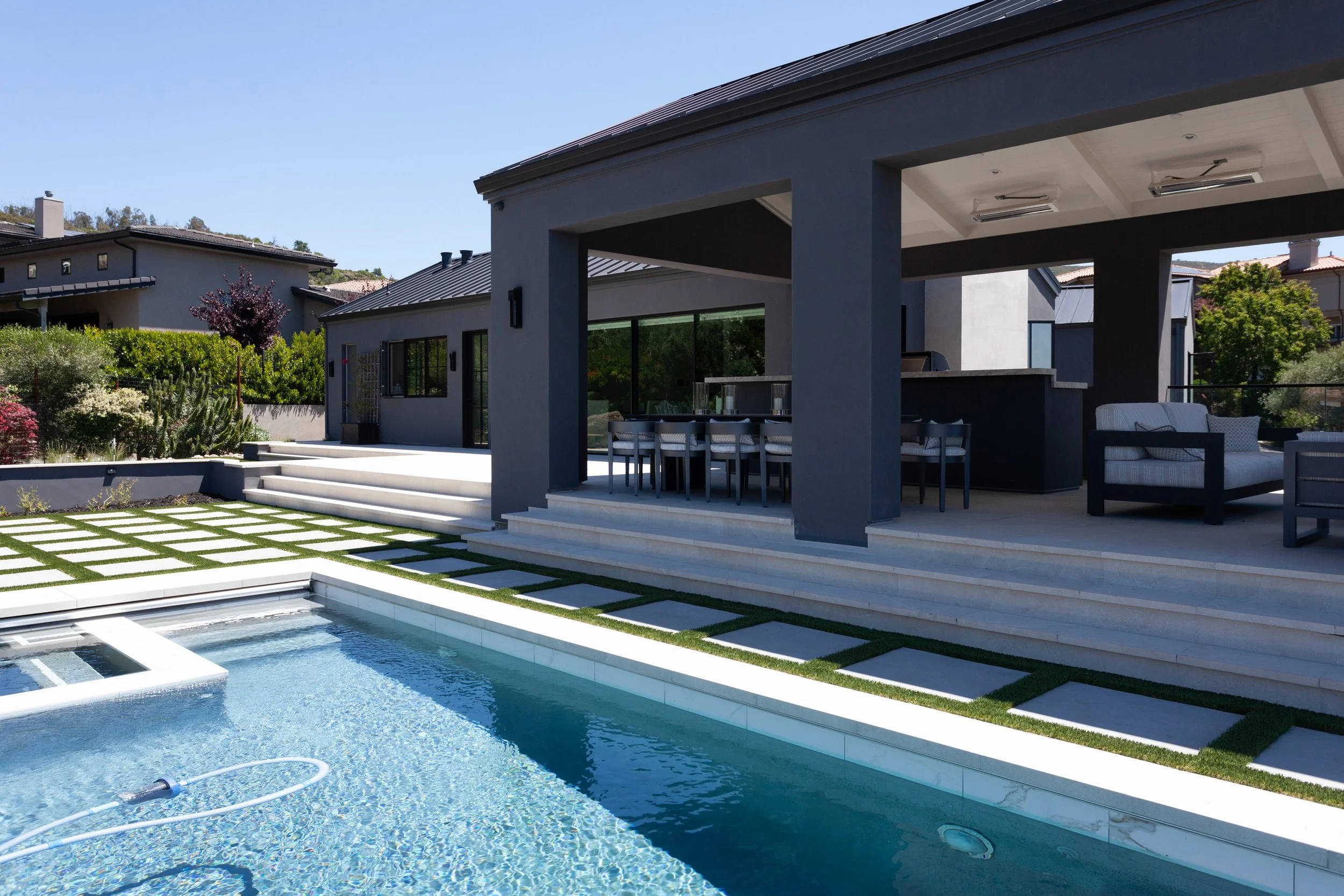 ZExterior Back-7.jpg
