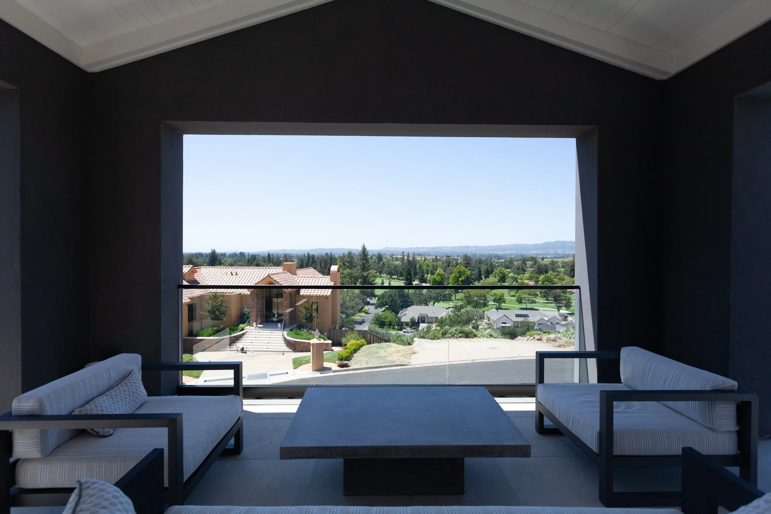 ZExterior Back-15.jpg