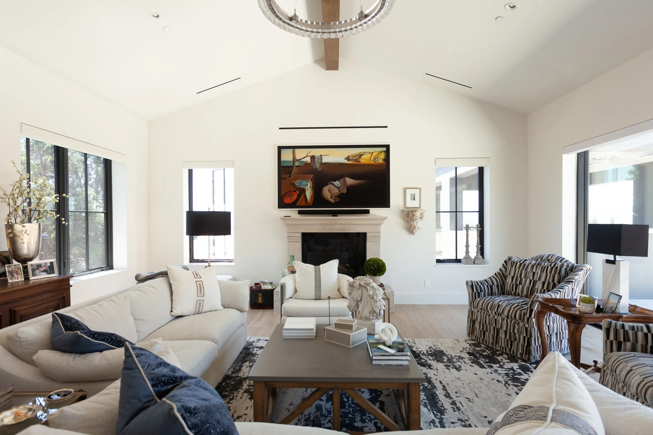Living Room-6.jpg