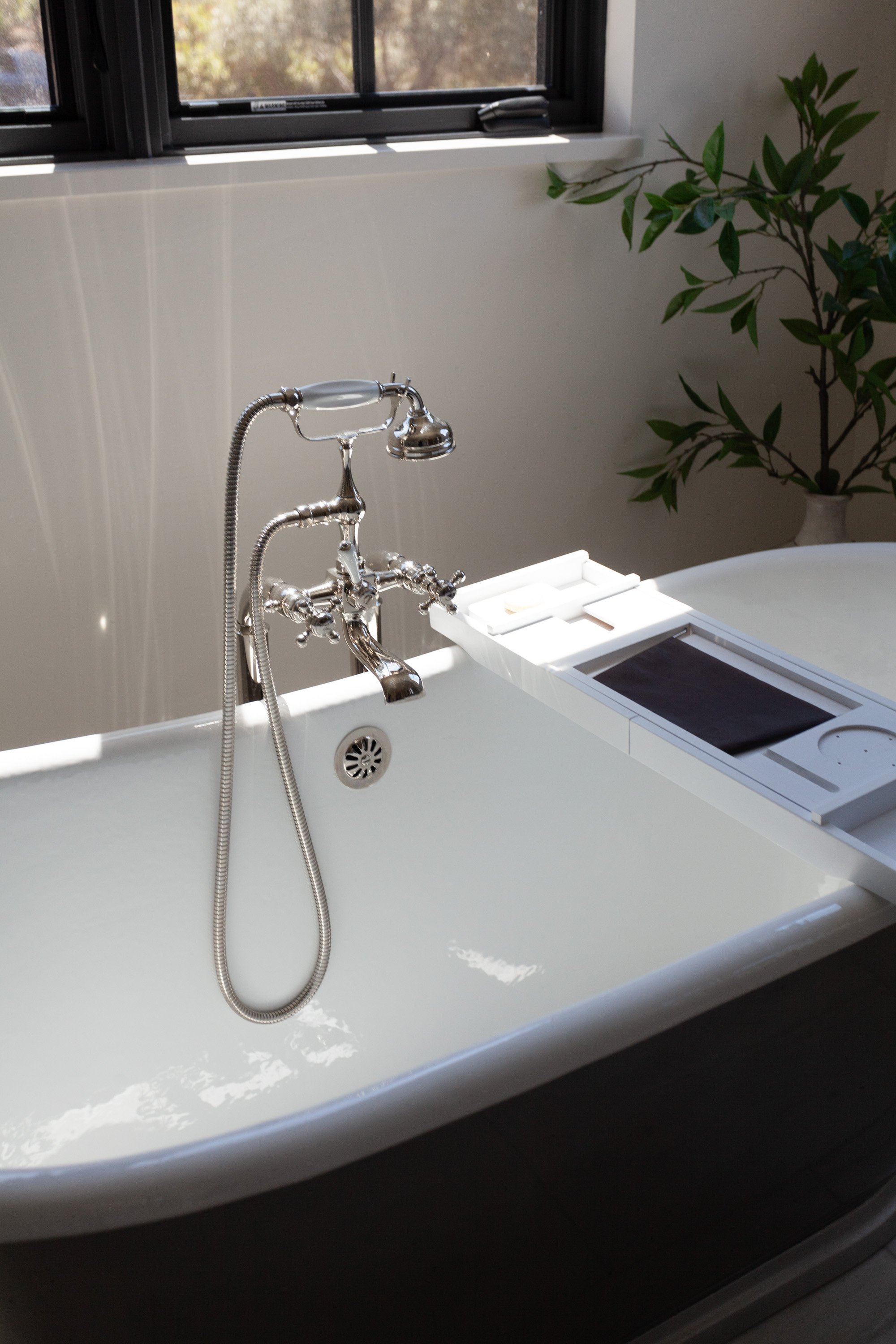 Master Bath-4.jpg