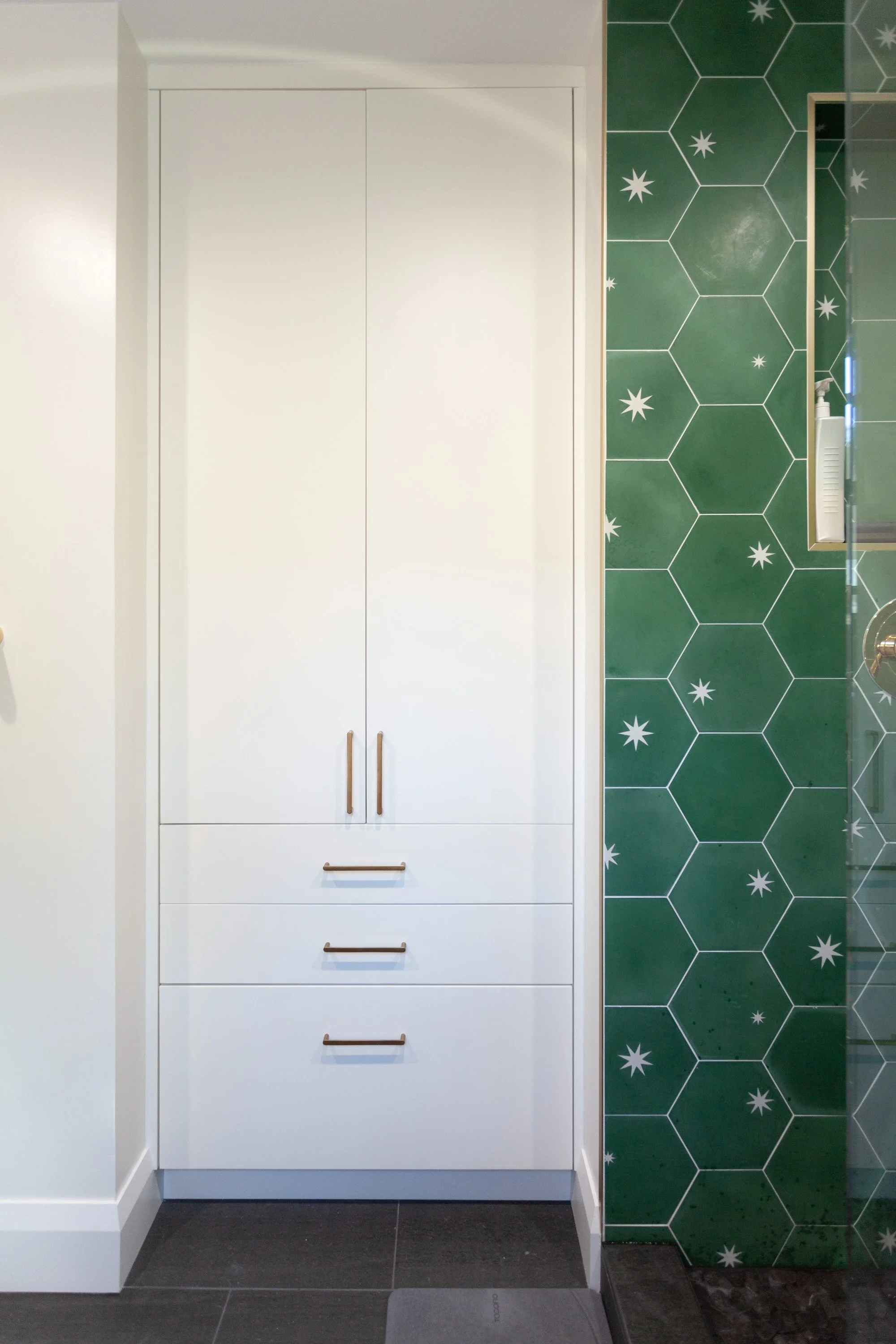 Bathroom-4.jpg