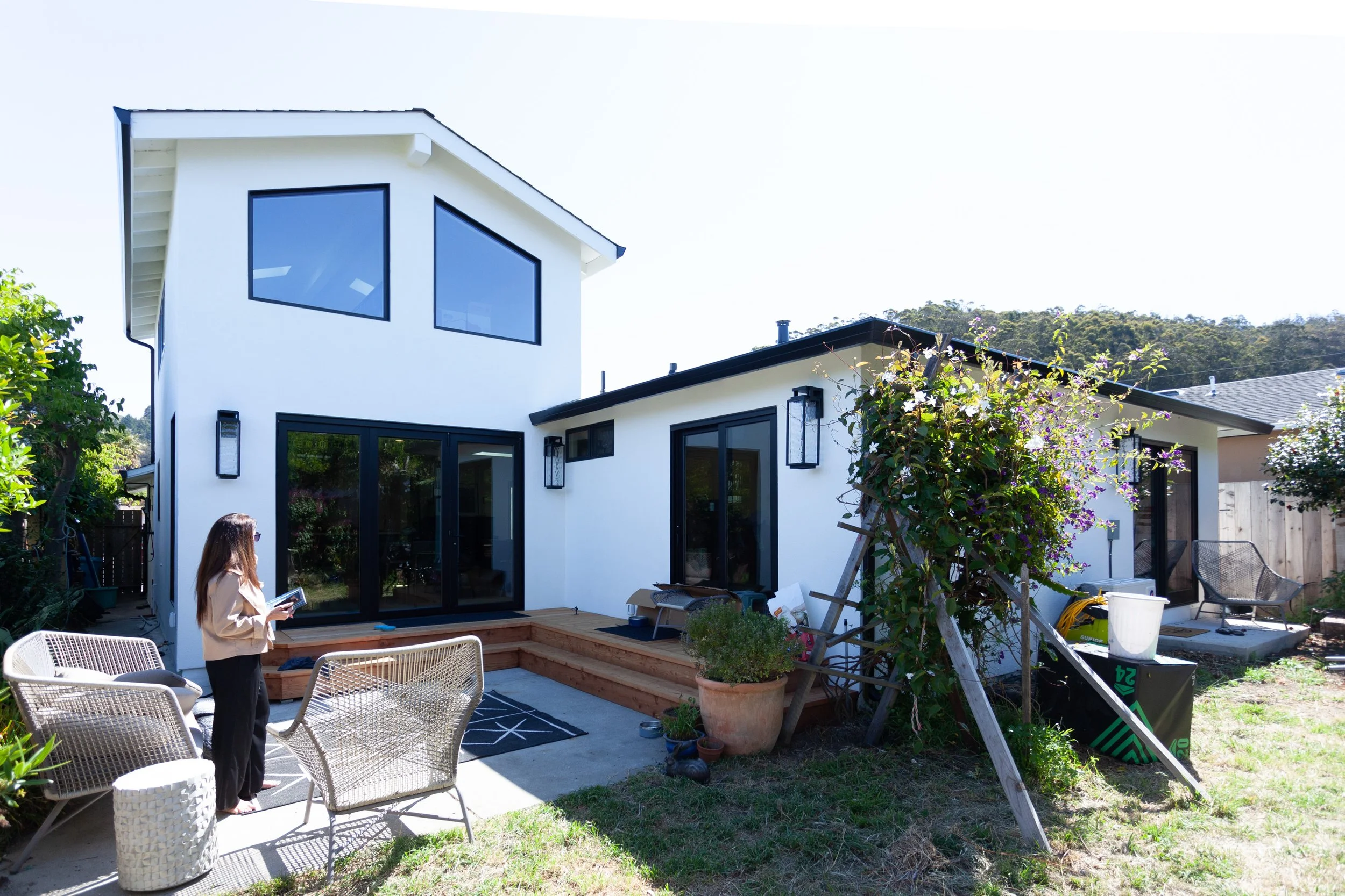 Z Exterior Back-2.jpg