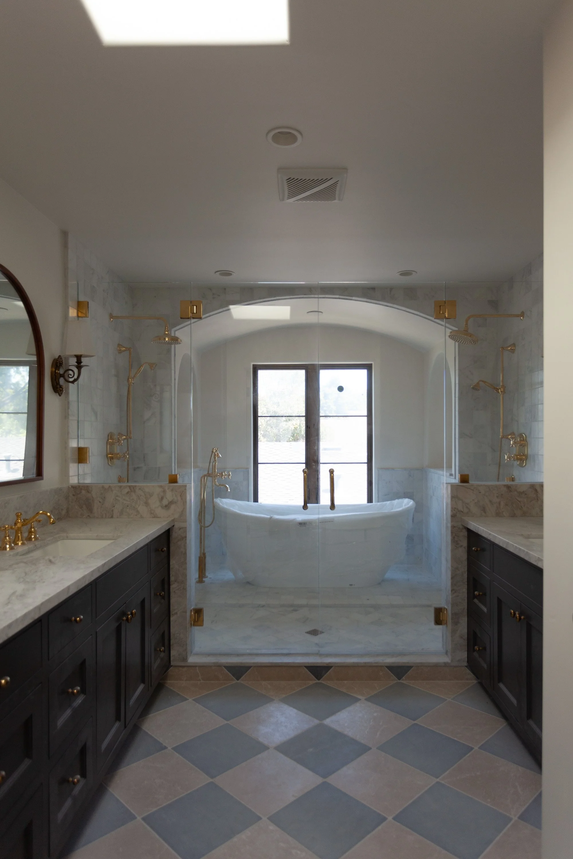 Primary Bathroom-2.jpg