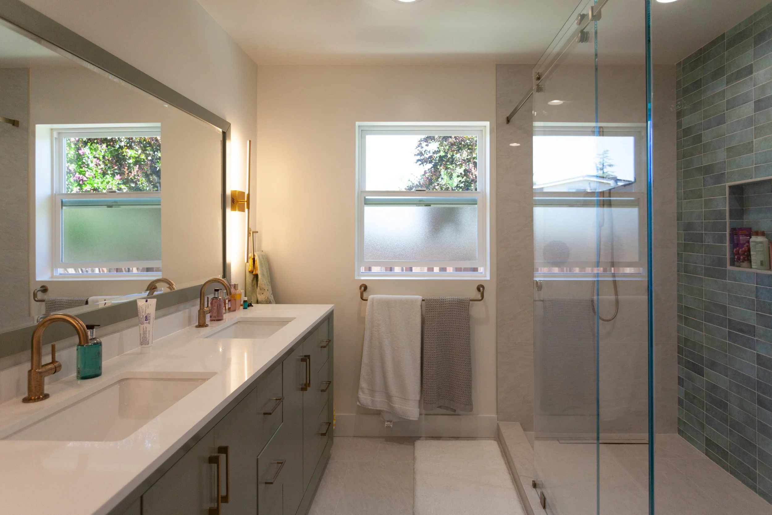 Master Bathroom-7.jpg