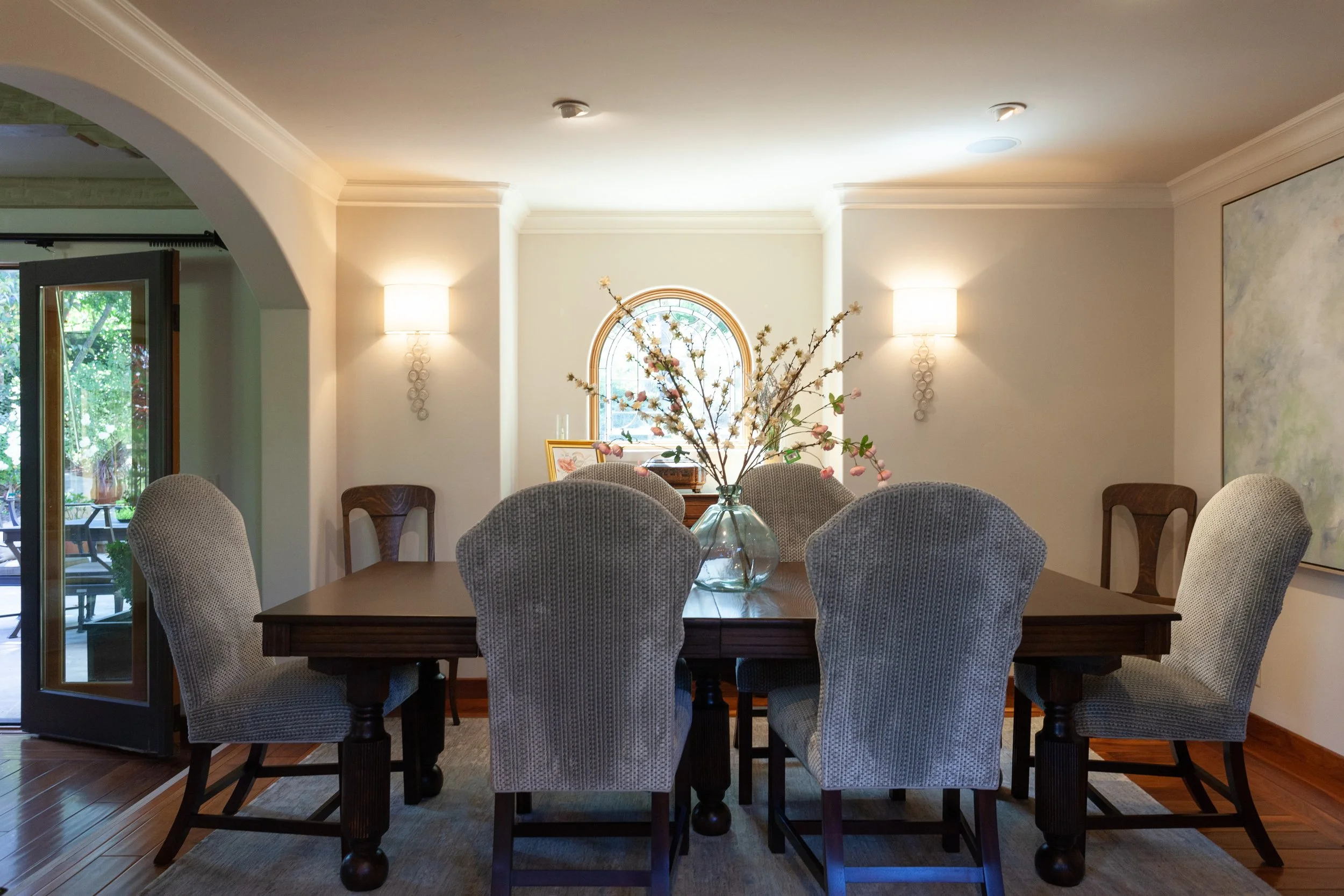 Dining-3.jpg