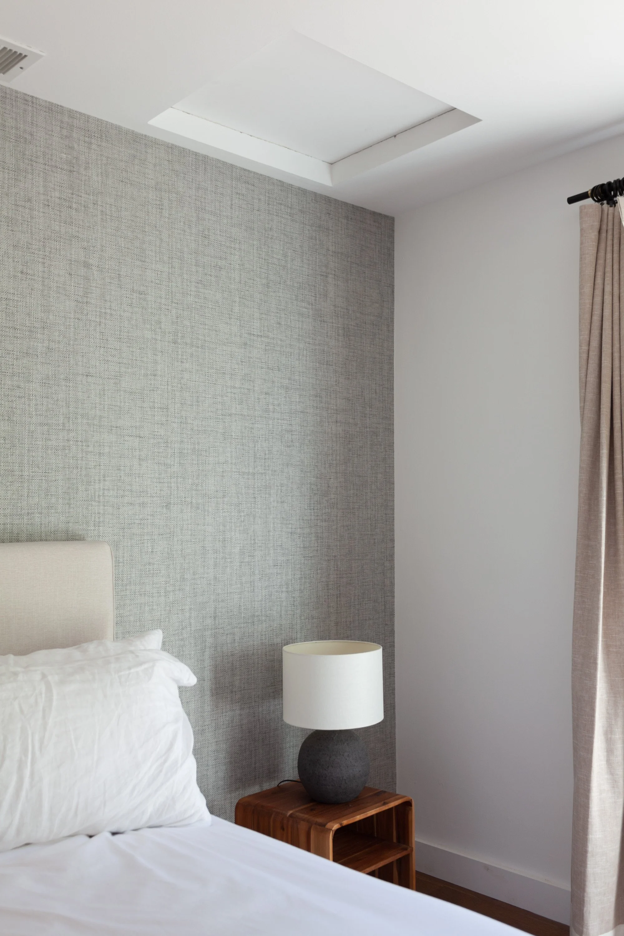 Guest Bedroom-1_AAA.jpg