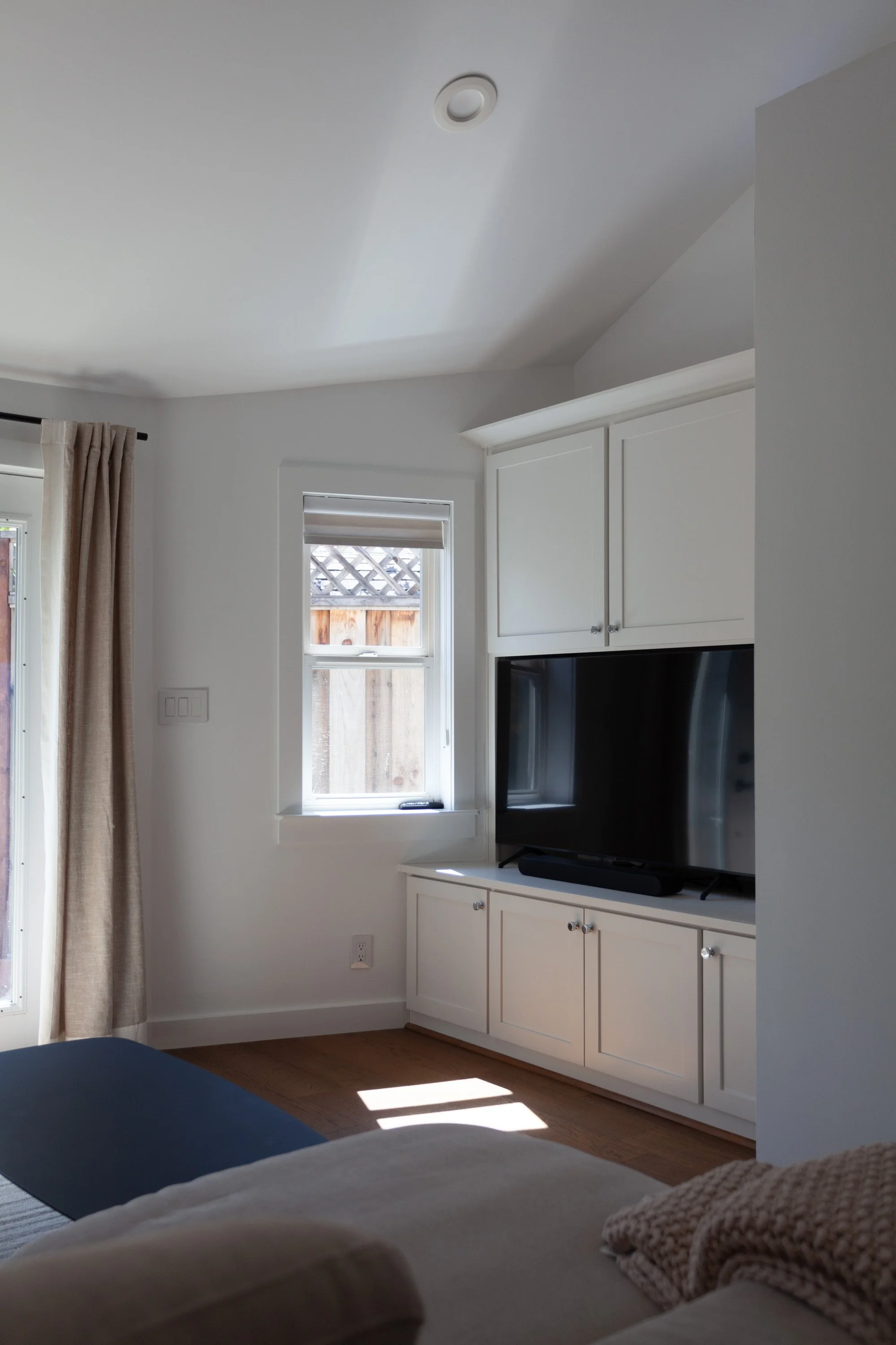 TV Room-2_AAA.jpg