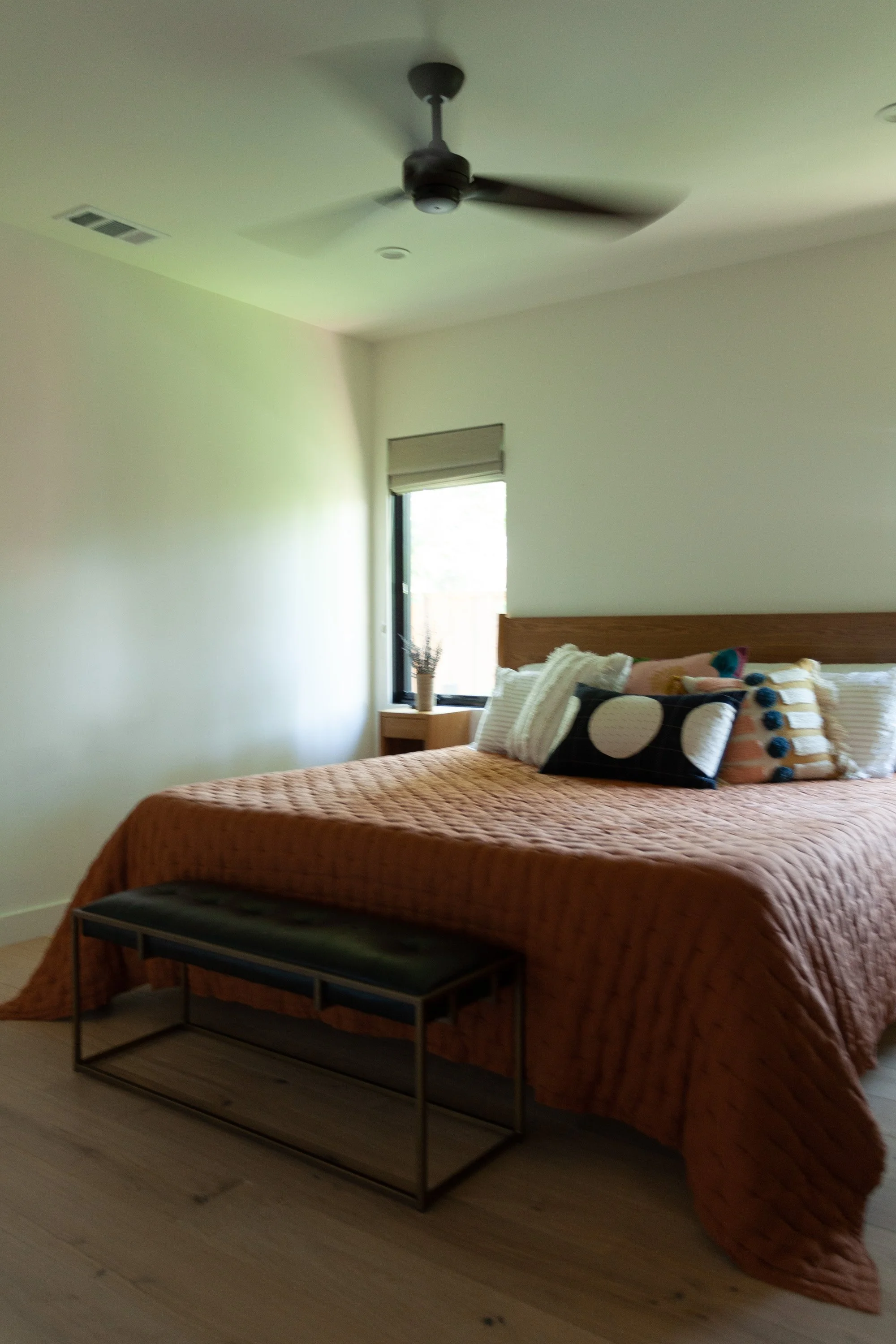 Guest Bedroom-2.jpg