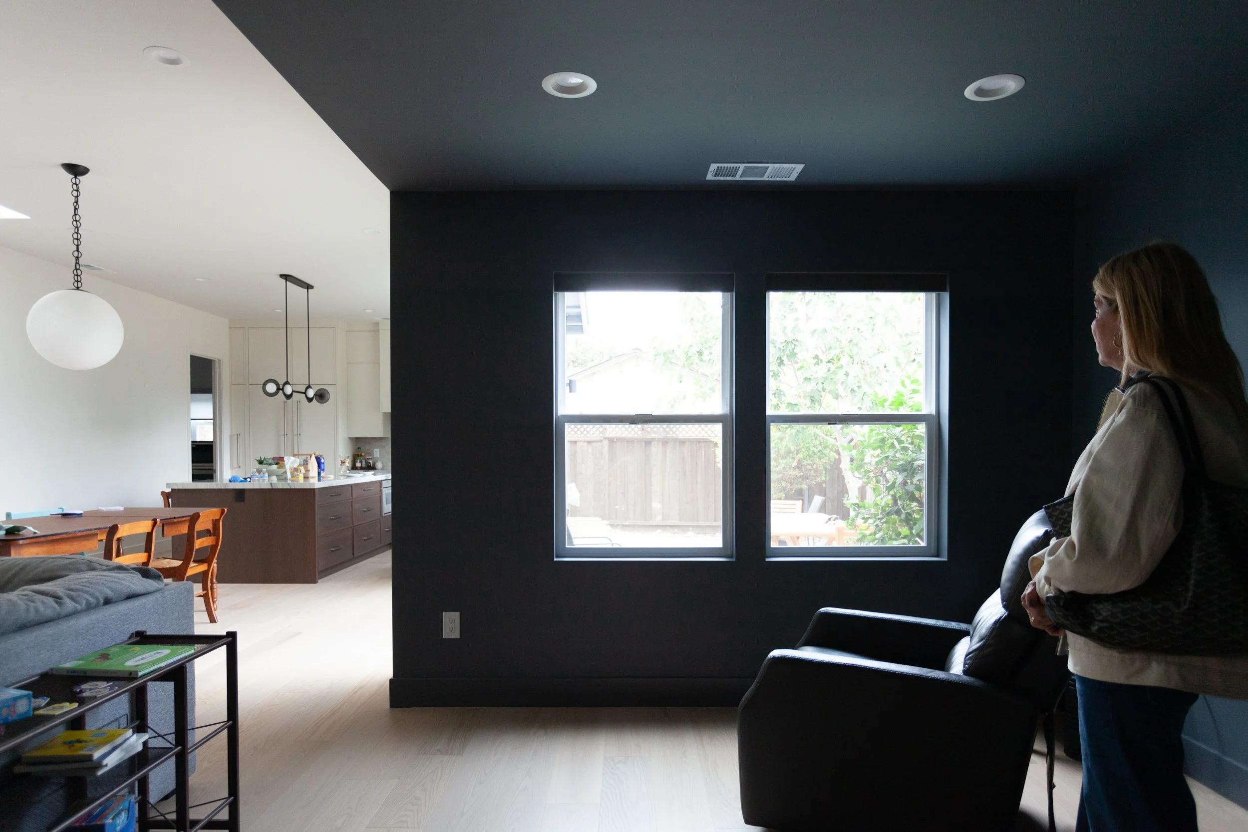 Living-103.jpg