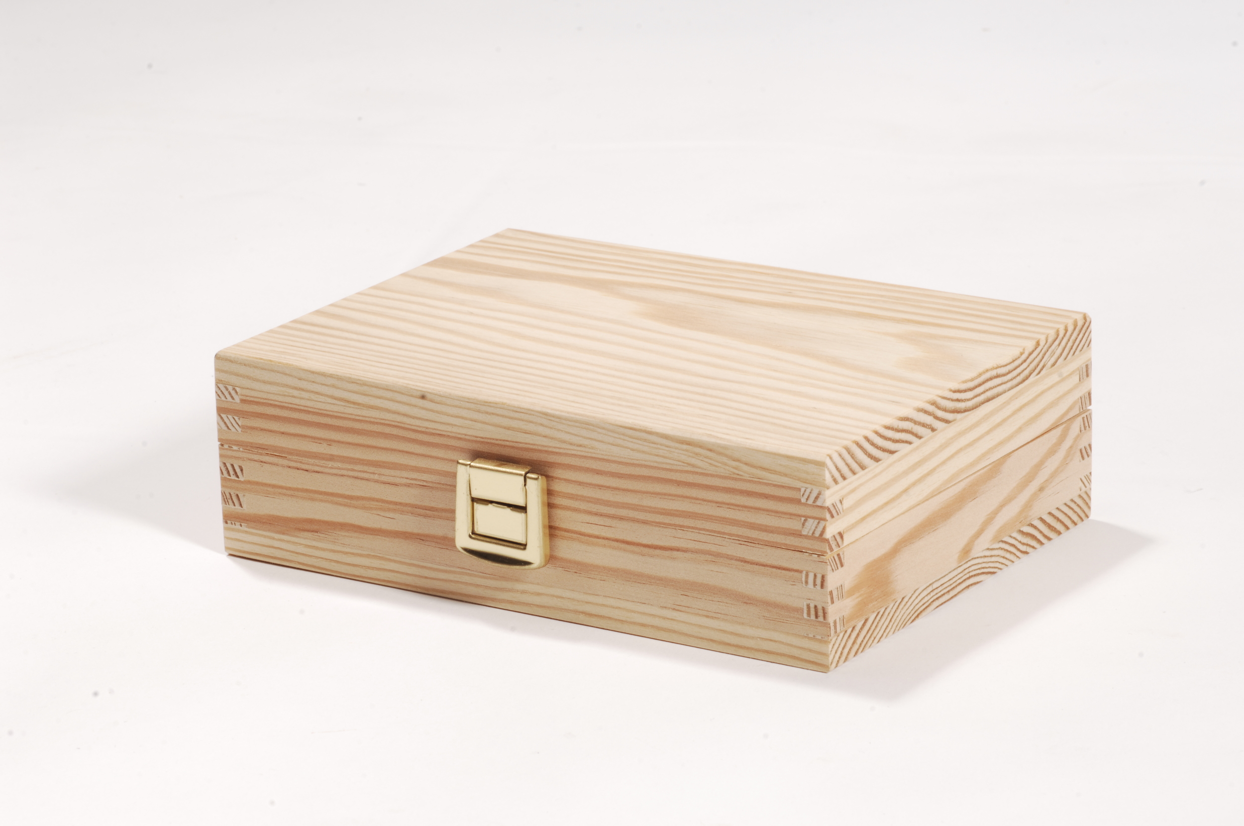 Holzbox mit Klappdeckel