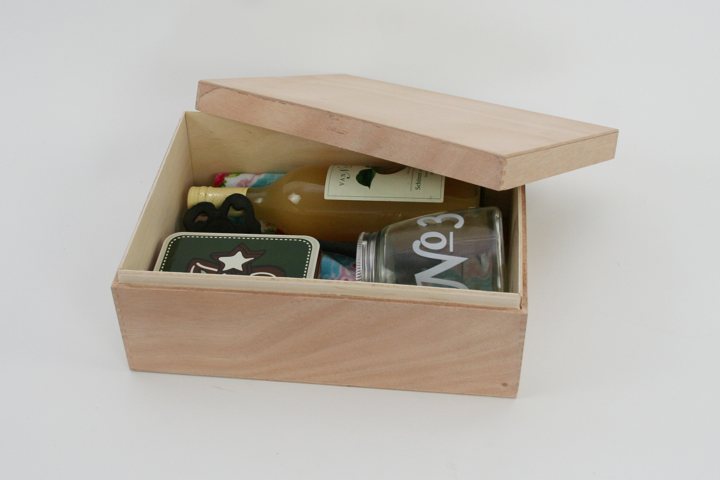 Holzbox mit Stülpdeckel