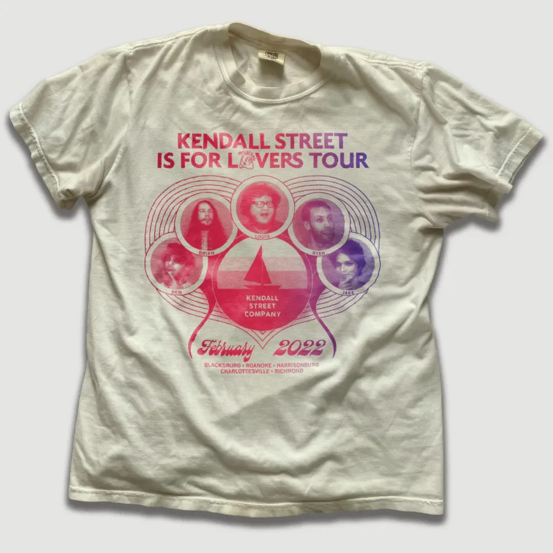 Kendall Street Company tour T-shirt with "Lovers" artwork.