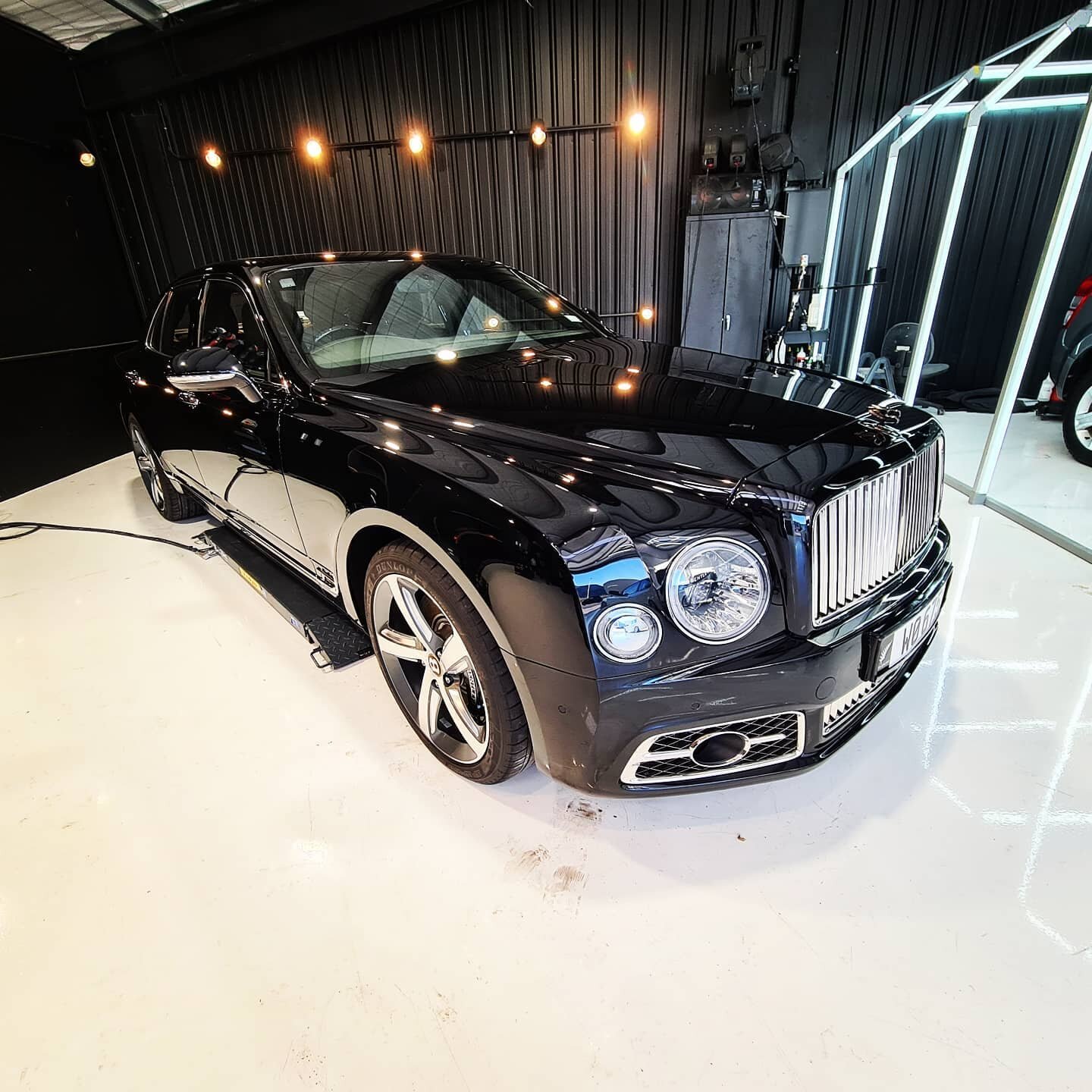 It took 400 hours to handcraft a Bentley Mulsanne into existence and you can add on another 25 to polish the paint to a level these vehicles deserve.

Thats how long it took my team of reflection artists to get this particular Bentleys paintwork look