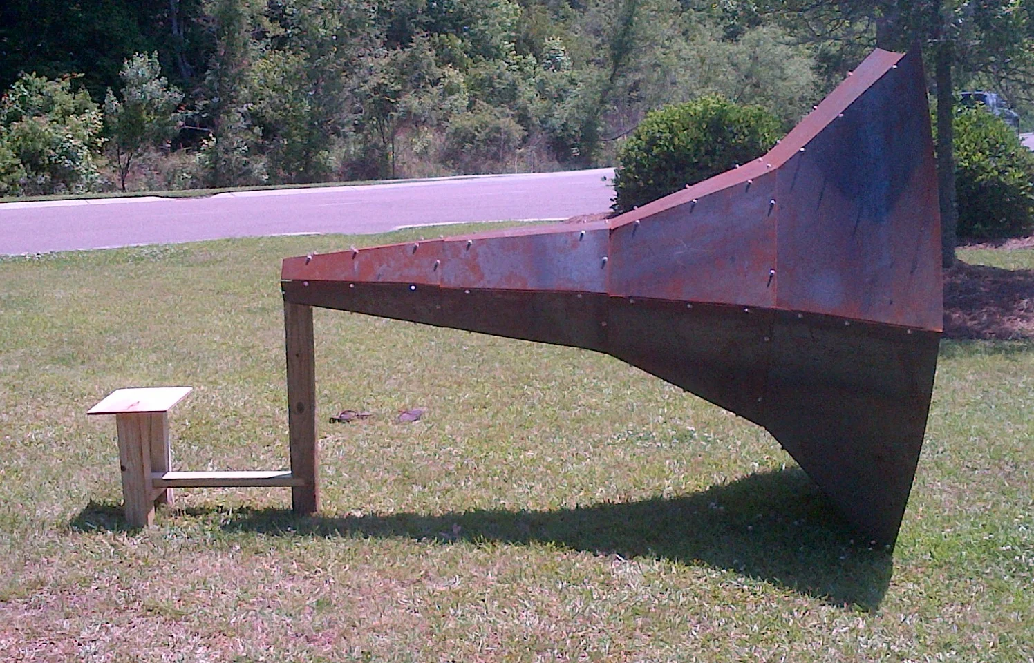 horn close up .jpg