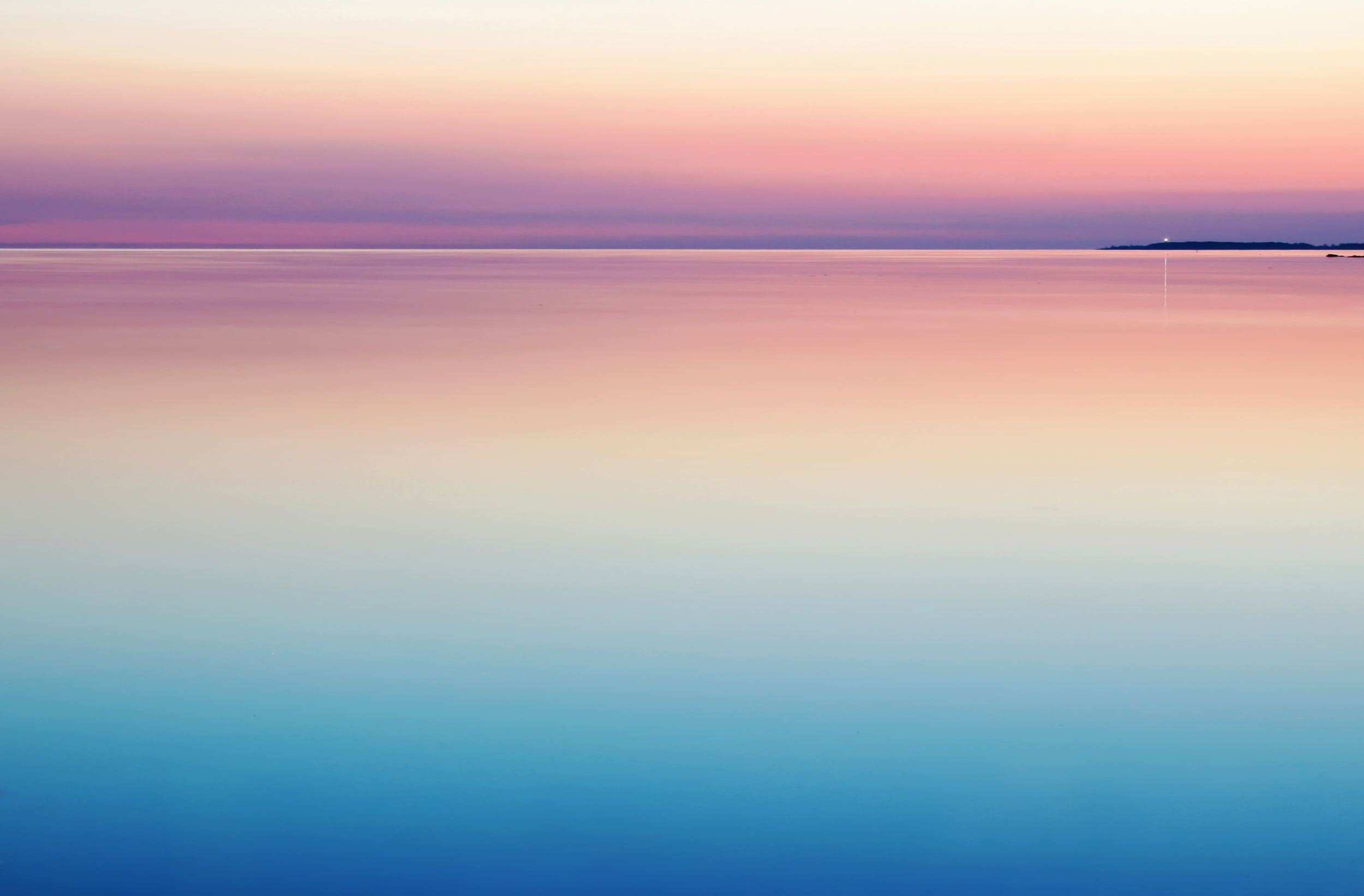 Photo by Harli Marten