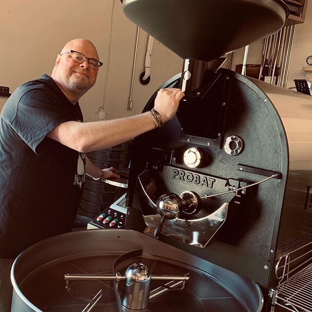 Happy Monday, got to do some roasting today. Thanks for all the love and support out there. We&rsquo;re still roasting if you&rsquo;re still brewing. Info: funcoffeeco.com
@novuscoffee.imports @beanboxcoffee @kensmarketqa