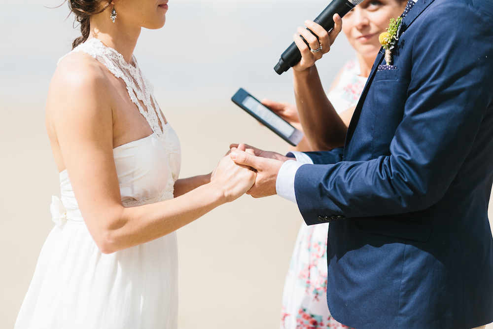 Byron Bay Celebrant Supported Vows_2.jpg