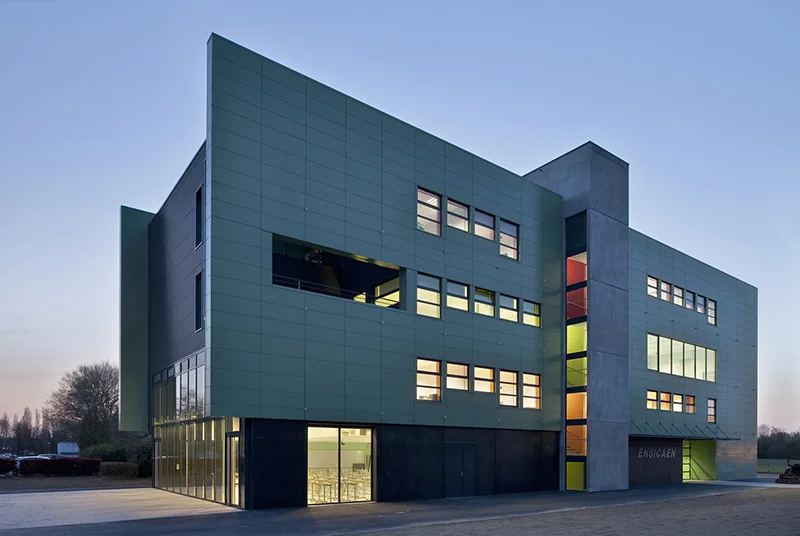 Caen - EnsiCaen - Ecole d'ingénieur Crédit : Michel Denancé - Roger Elbaz 