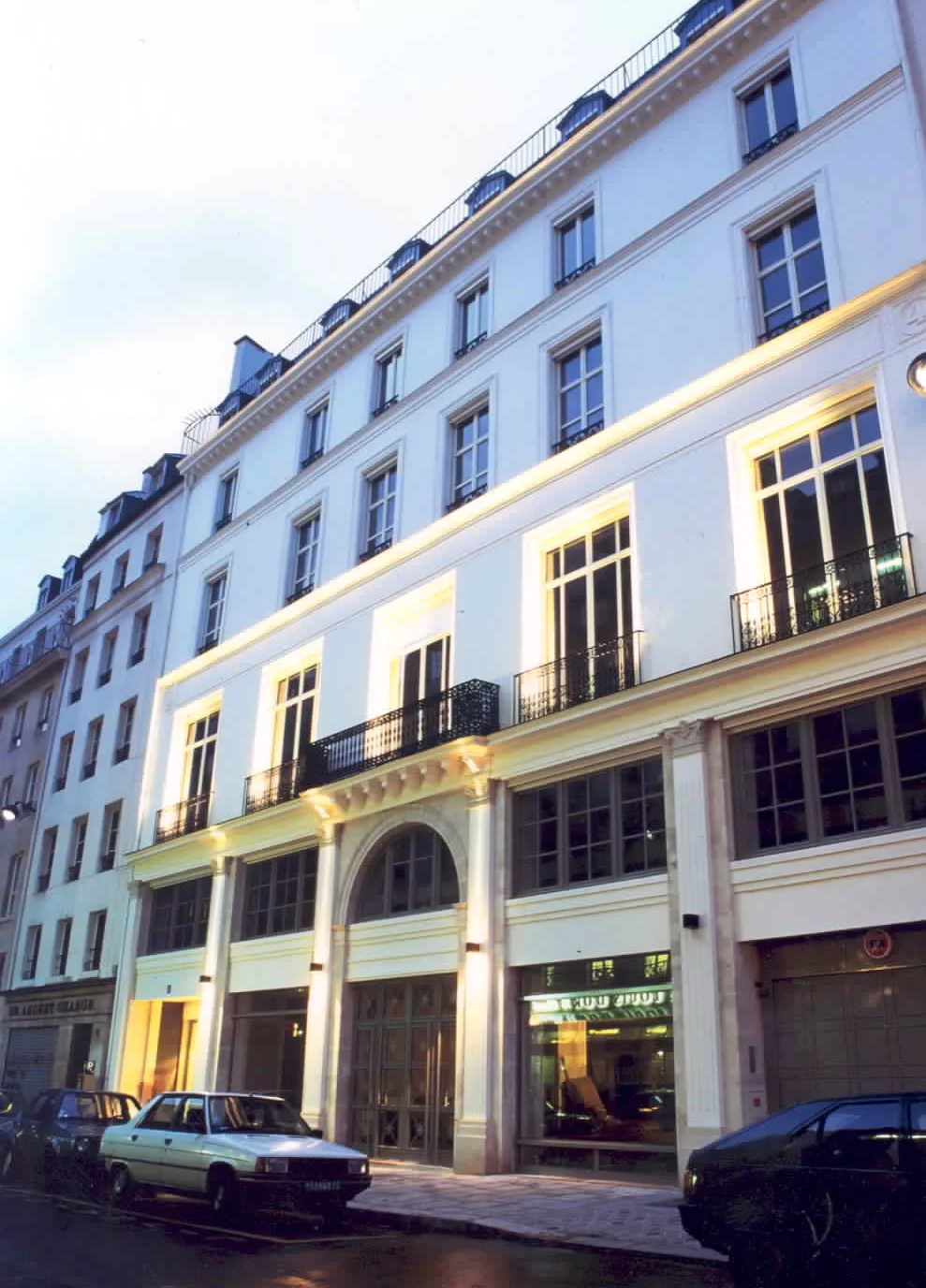 FACADE BOURSE.jpg