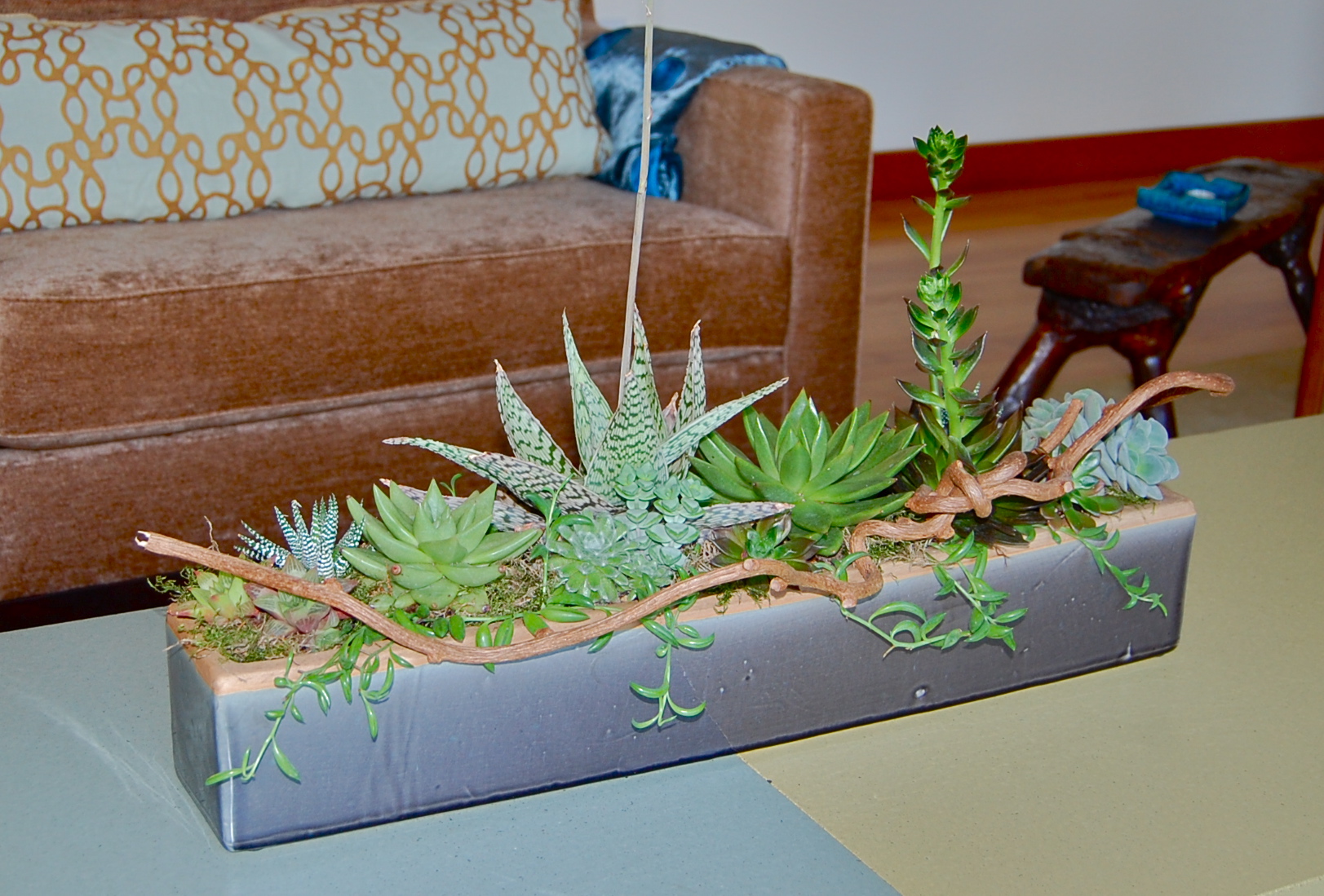 CUSTOM PLANTER FOR FAMILY IN LARKSPUR, CA