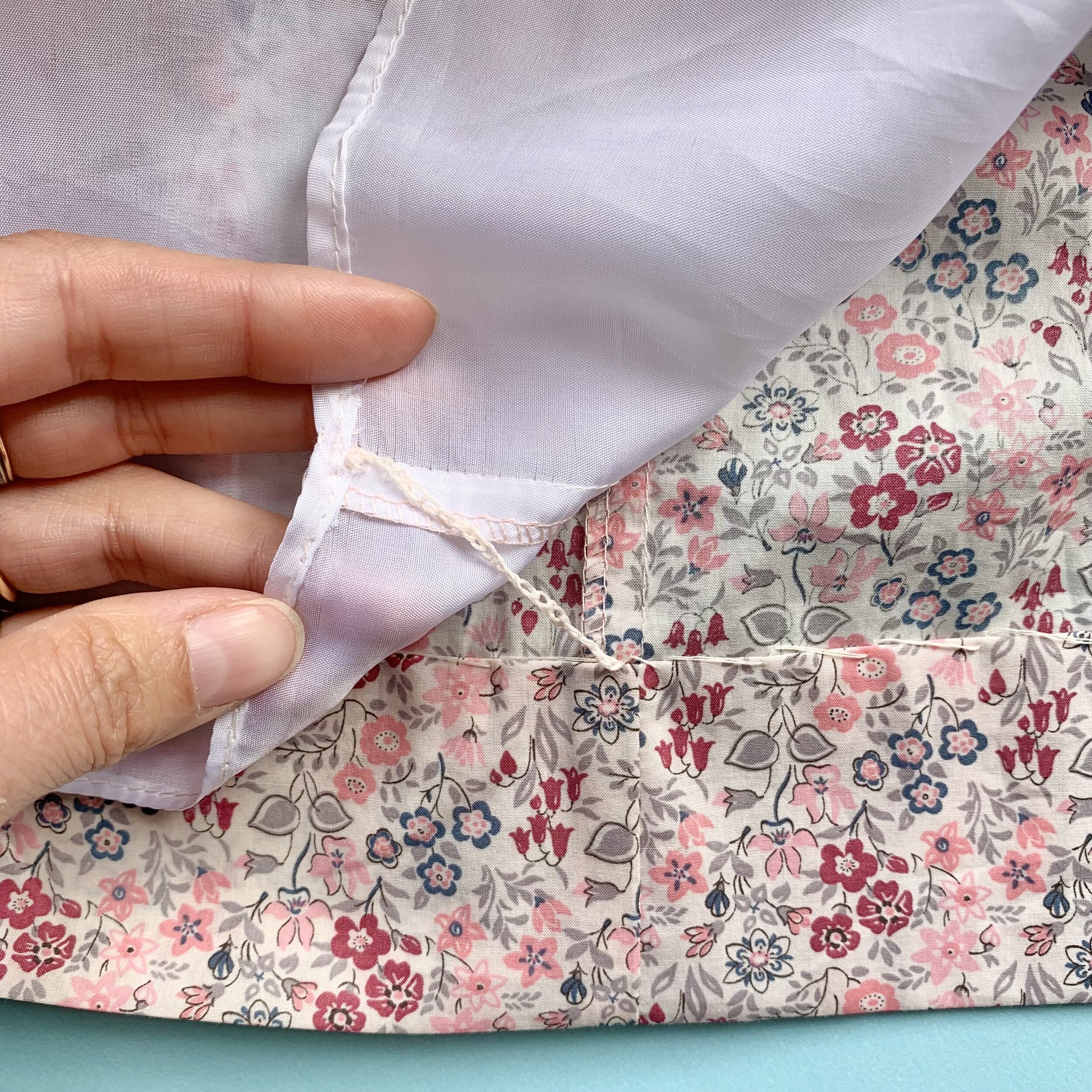 How to: Crinkled Vintage Lace Seam Binding - Garden Sanity by Pet Scribbles