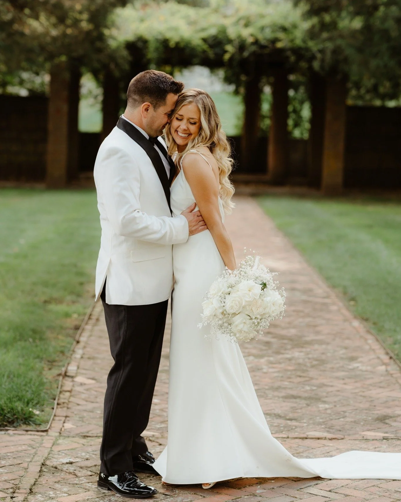 Happy Anniversary Elizabeth and Mike!! 🥂