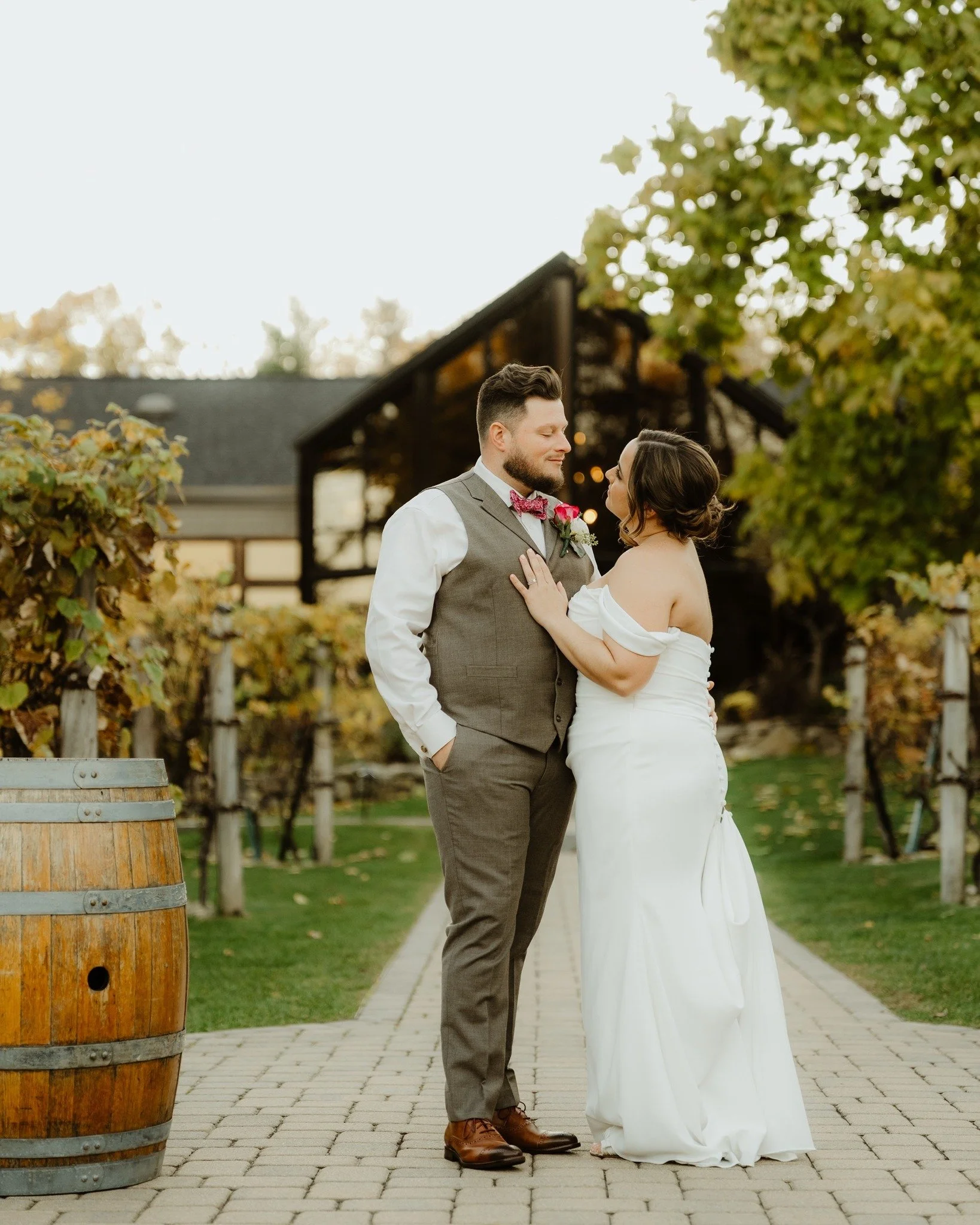 Mikayla and Garrett 🥂 Thank you both from the bottom of my heart for letting me be a small part of such a special day. I can't wait to show more, but for now, here is a teeny glimpse of their wedding day!

Venue: @birchwoodvineyards 
Photography: @m