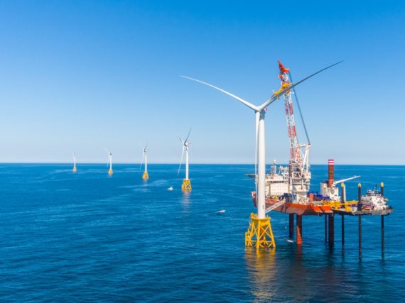 Source : Cleantechnica ' Last turbine blade installed at Block Island offshore wind farm '. 24-Aug-2016