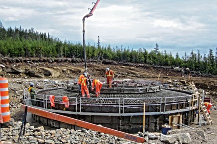 Source : ABF Inc . Pouring concrete at one of the foundations of the Seigneurie de Beaupré wind park.