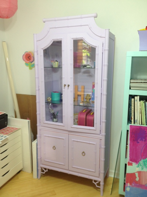 Hello!!! I know my posts have been few and far between this Summer, I have been super busy and traveling quite a bit as well. I miss keeping up with all my favorite blogs and blogger friends and am trying to find more time to get back in the loop! I just finished re-habbing this Chinoiserie style cabinet. I bought it from a guy on Craigslist for a song and used chalk paint and some new gold hardware to give it a completely new look.