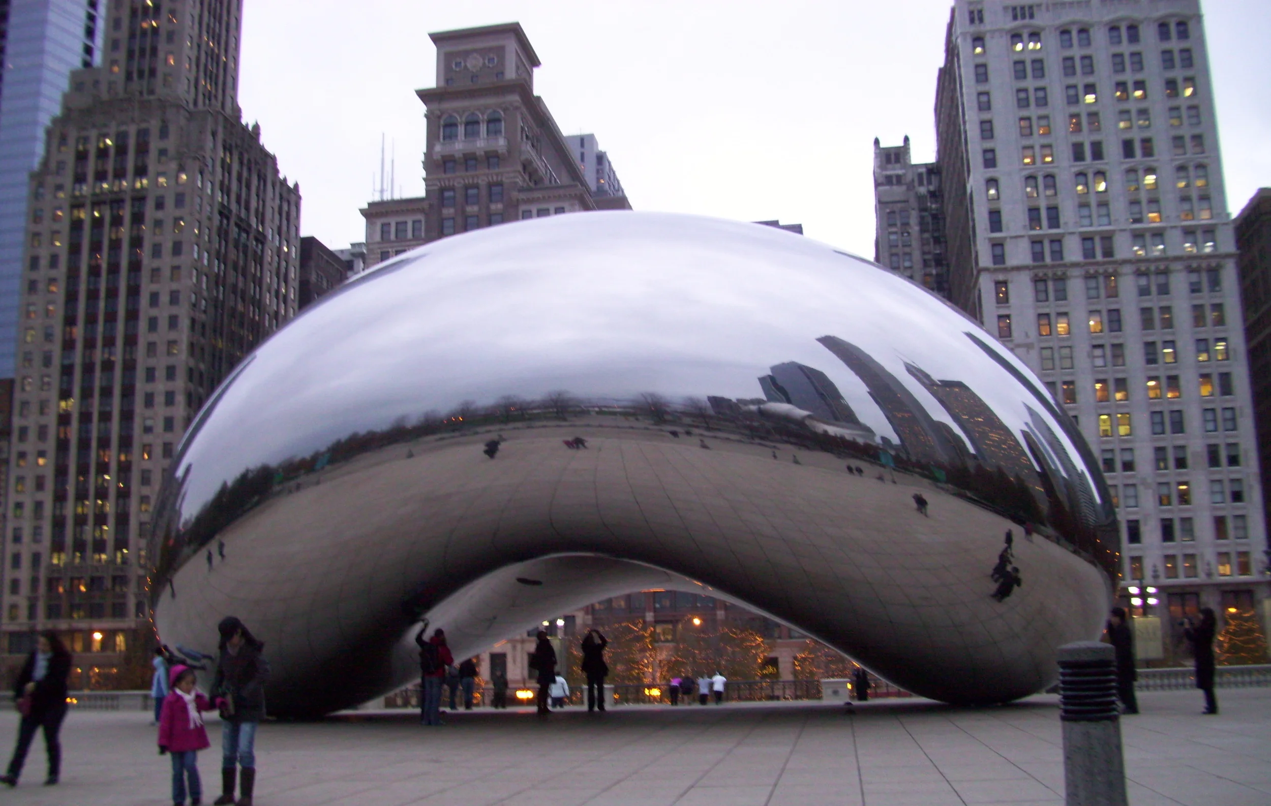   Cloud Gate  Anish Kapoor 2006 (Chicago, IL) Photo Credit: Cecily Ferguson, 2010 