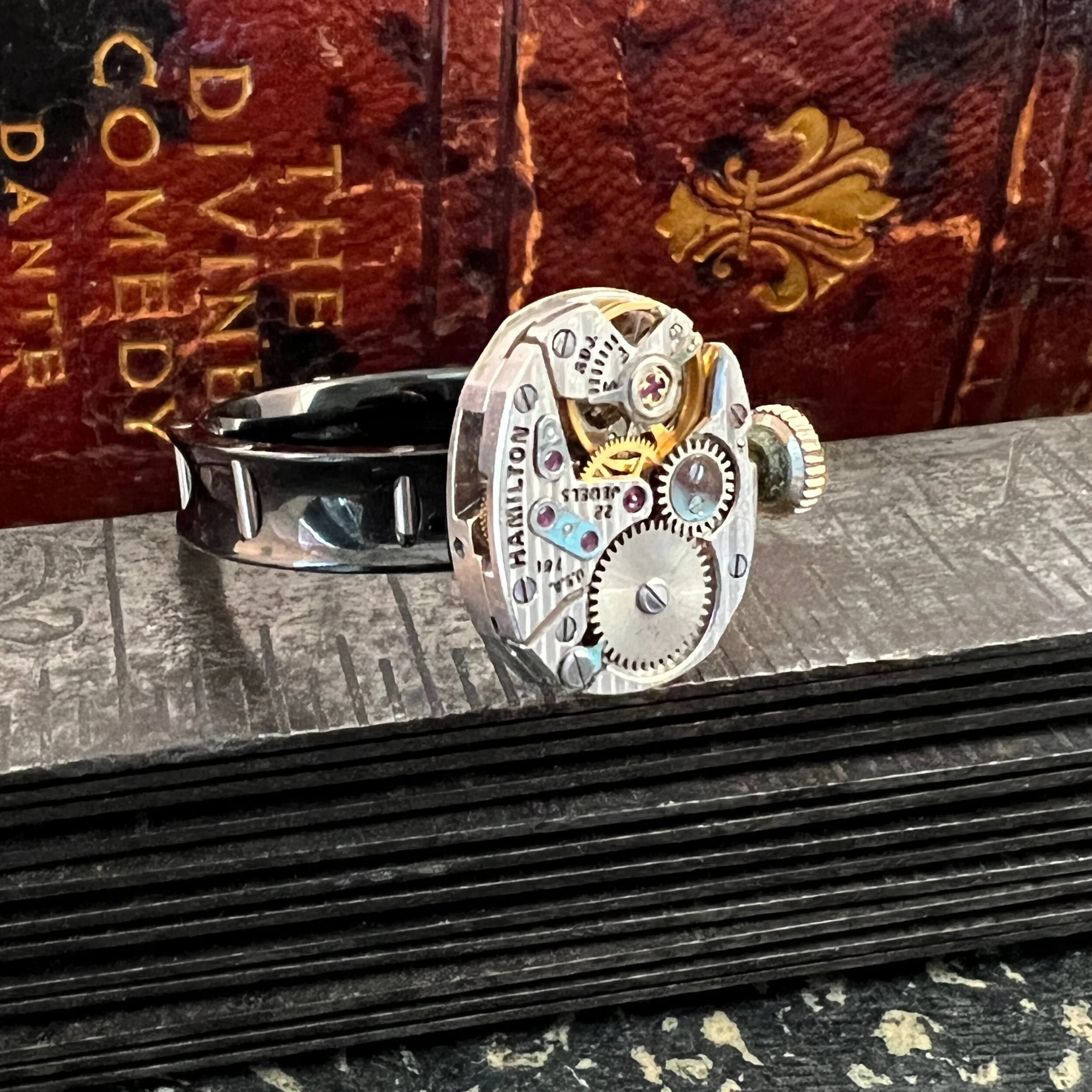 89827702-8AF2-4093-AC1D-4FC4B82462F4