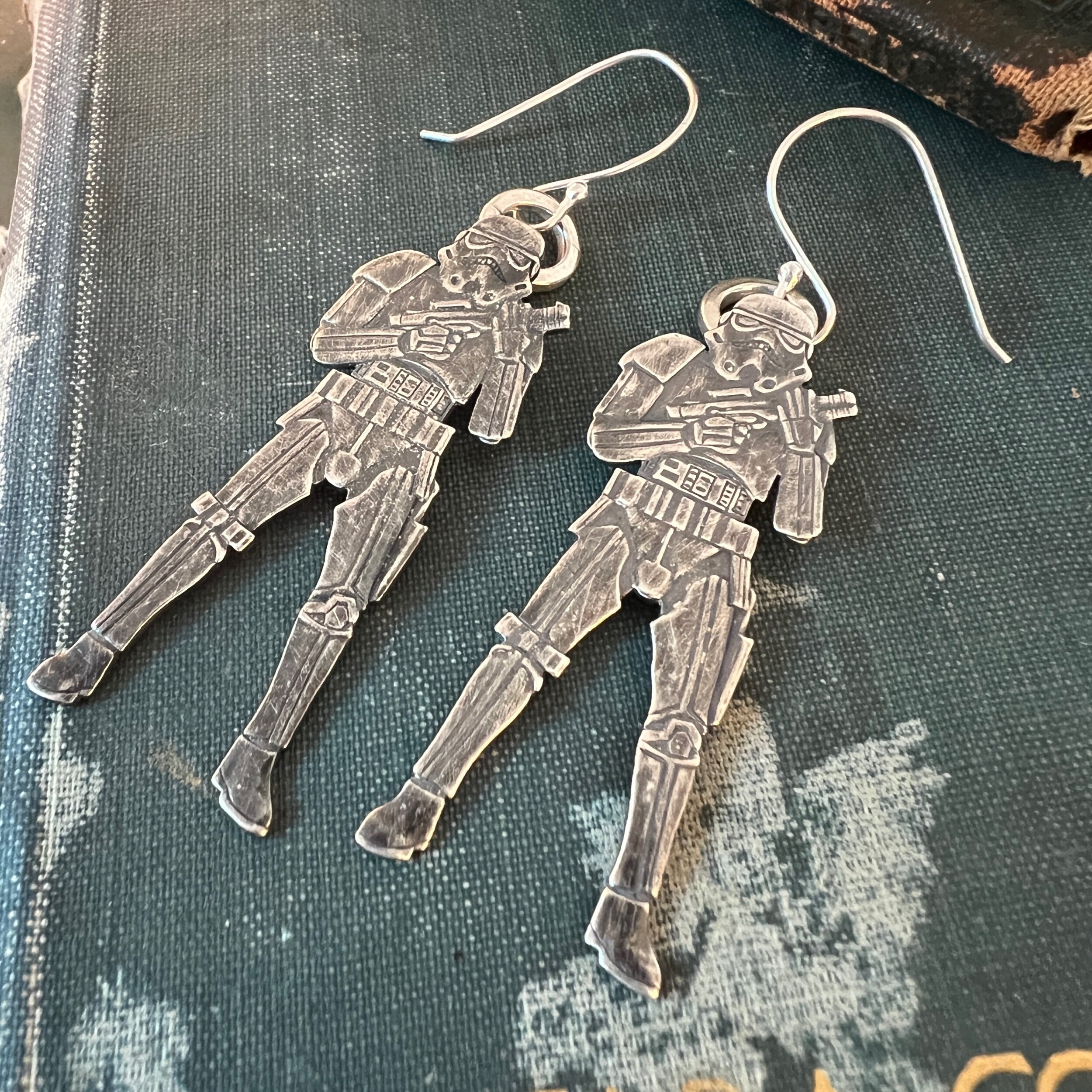 A740BA6E-2CDF-484A-9CC9-E354BA2DCC11