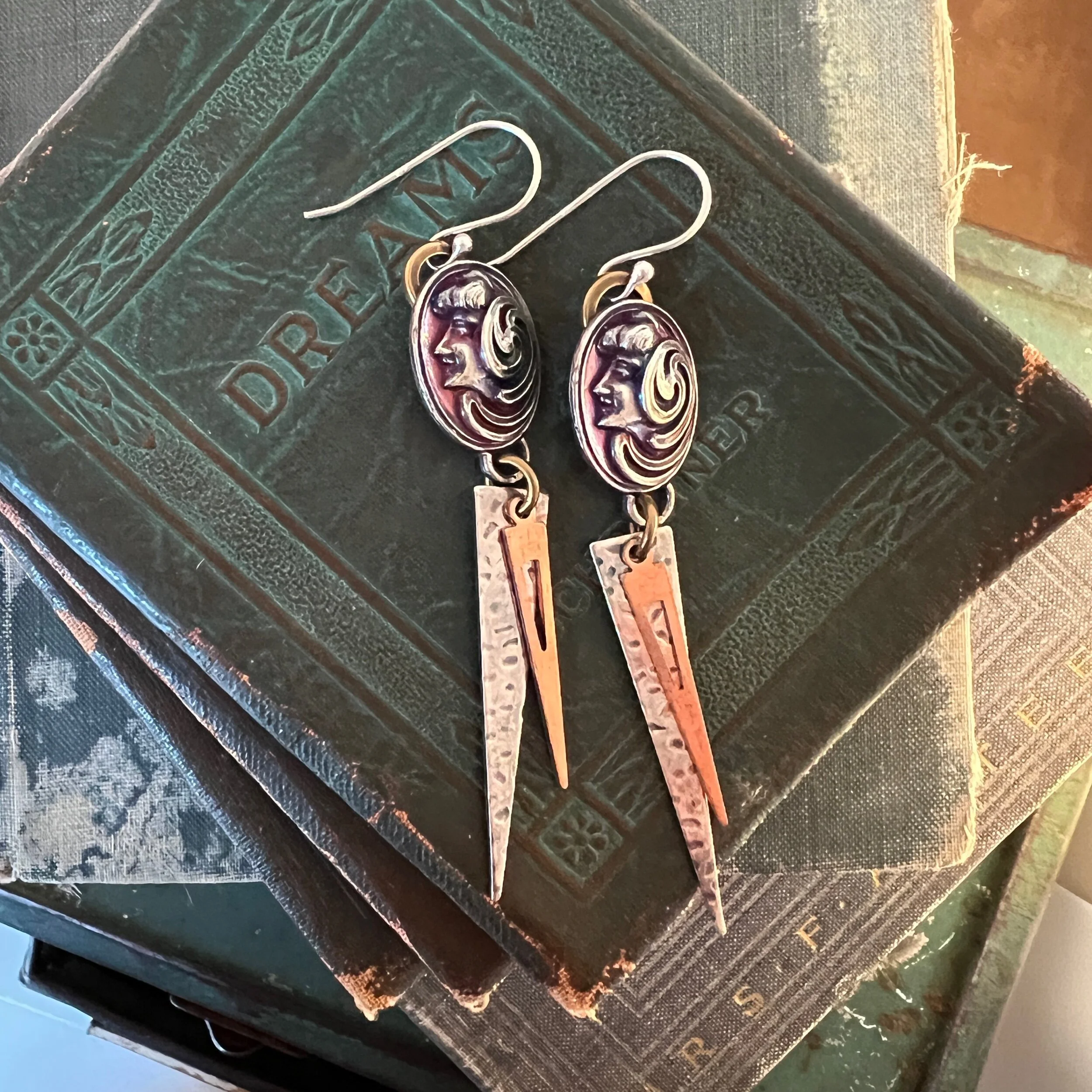 B9A7EAEF-4CA8-4560-973D-6F7202E4FDAD