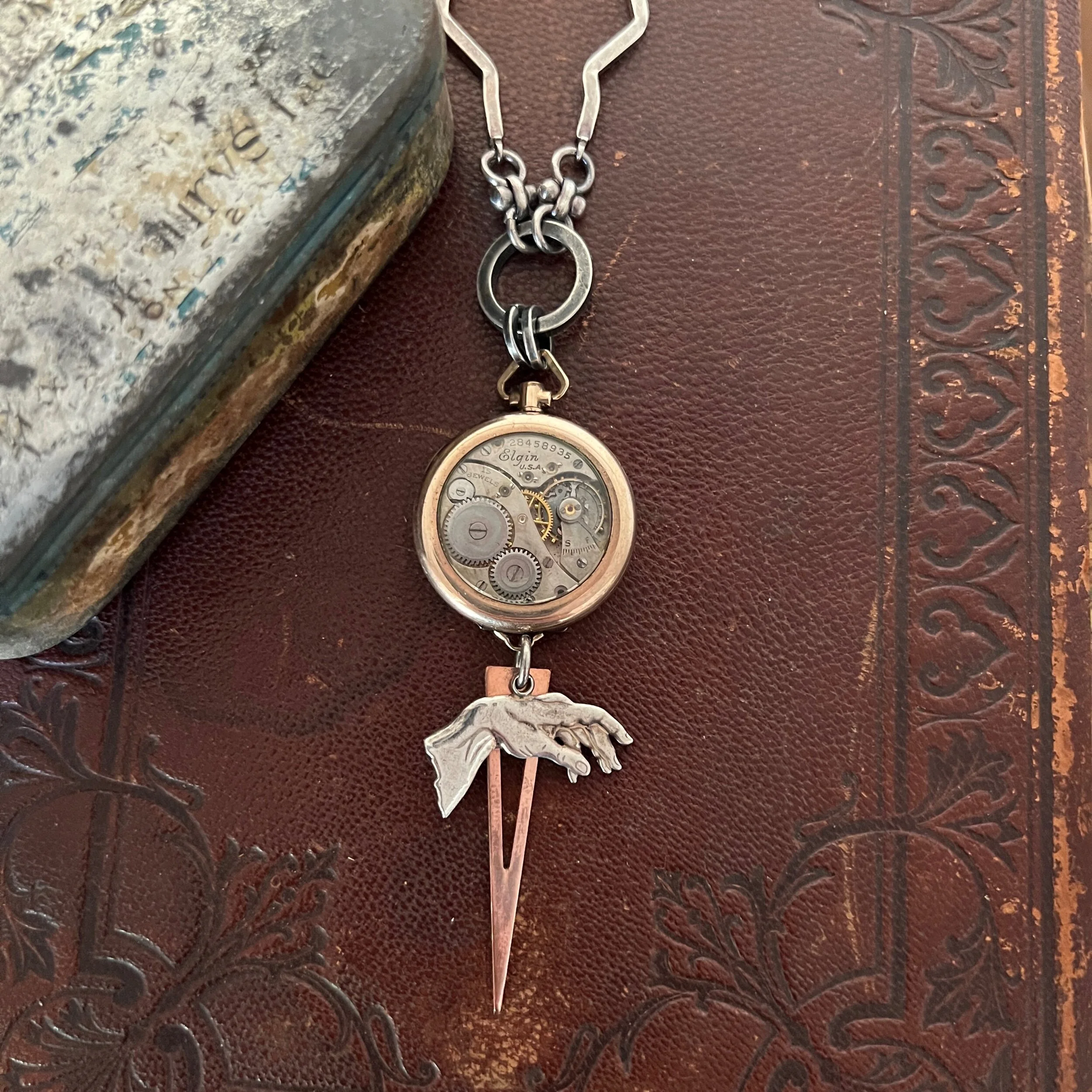 916B77EE-7071-41D3-A669-C74ED7DA596E